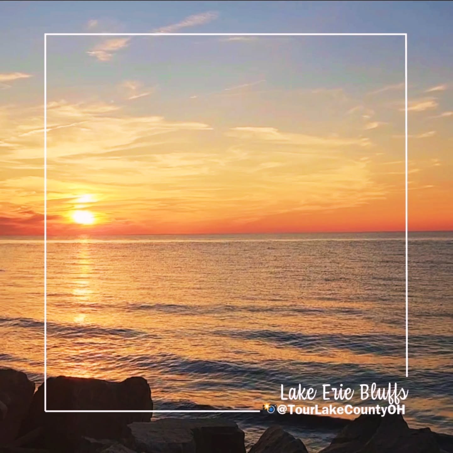 We're so in love with Lake Erie sunsets at Lake Metroparks Lake Erie Bluffs 

What We Love 
🐦Top Birding Spot 
🌊All Lake Erie All the Time 
🌅Epic Lake Erie Sunset (and sunrise) 
🌳Benches Amongst Scenic overlooks 
🐾Pet-friendly (leashes, please, 