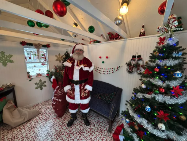 PHOTOS: Santa, holiday decorations greet visitors to Painesville Square