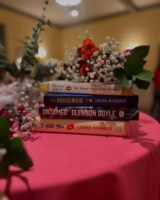Looking for something fun to do with your &lsquo;book loving&rsquo; gal pals on these chilly winter nights?
🔖Get to The Everly for their Galentine Book Swap
📅February 11th | 6PM - 8PM
📚Bring a book to exchange with fellow book lovers white elephan