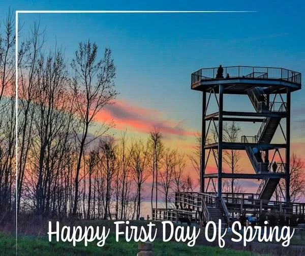 Happy first day of spring!🌱🌼🌿
Goodbye winter and HELLO spring! We are ready to welcome back warmer weather and all things GREEN! How are you celebrating the new season today? 
📍Lake Erie Bluffs, Lake Metroparks 
📷: Jim Marquardt
#lakecounty #lak