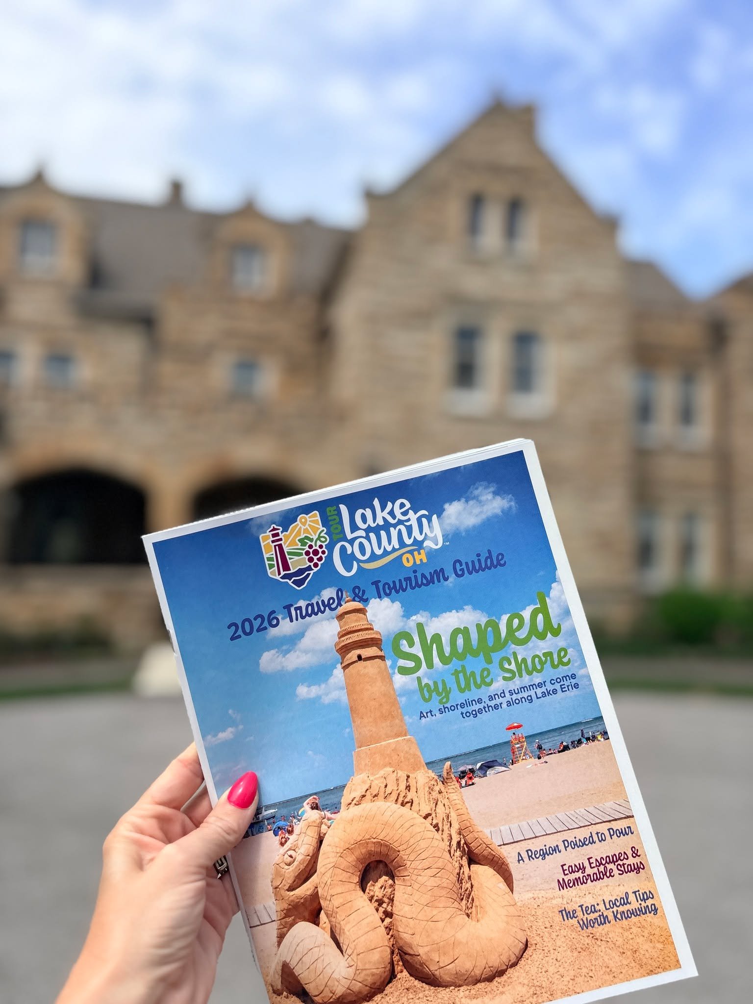 Have you ordered your FREE copy of the 2026 Travel &amp; Tourism Guide yet?
Order Online &amp; View the Digital Copy➡️Link in Bio
What's Inside⤵️
🏖️Shaped by the Shore, Art, shoreline &amp; summer events along Lake Erie
🍷A Region Poised to Pour
🏰E