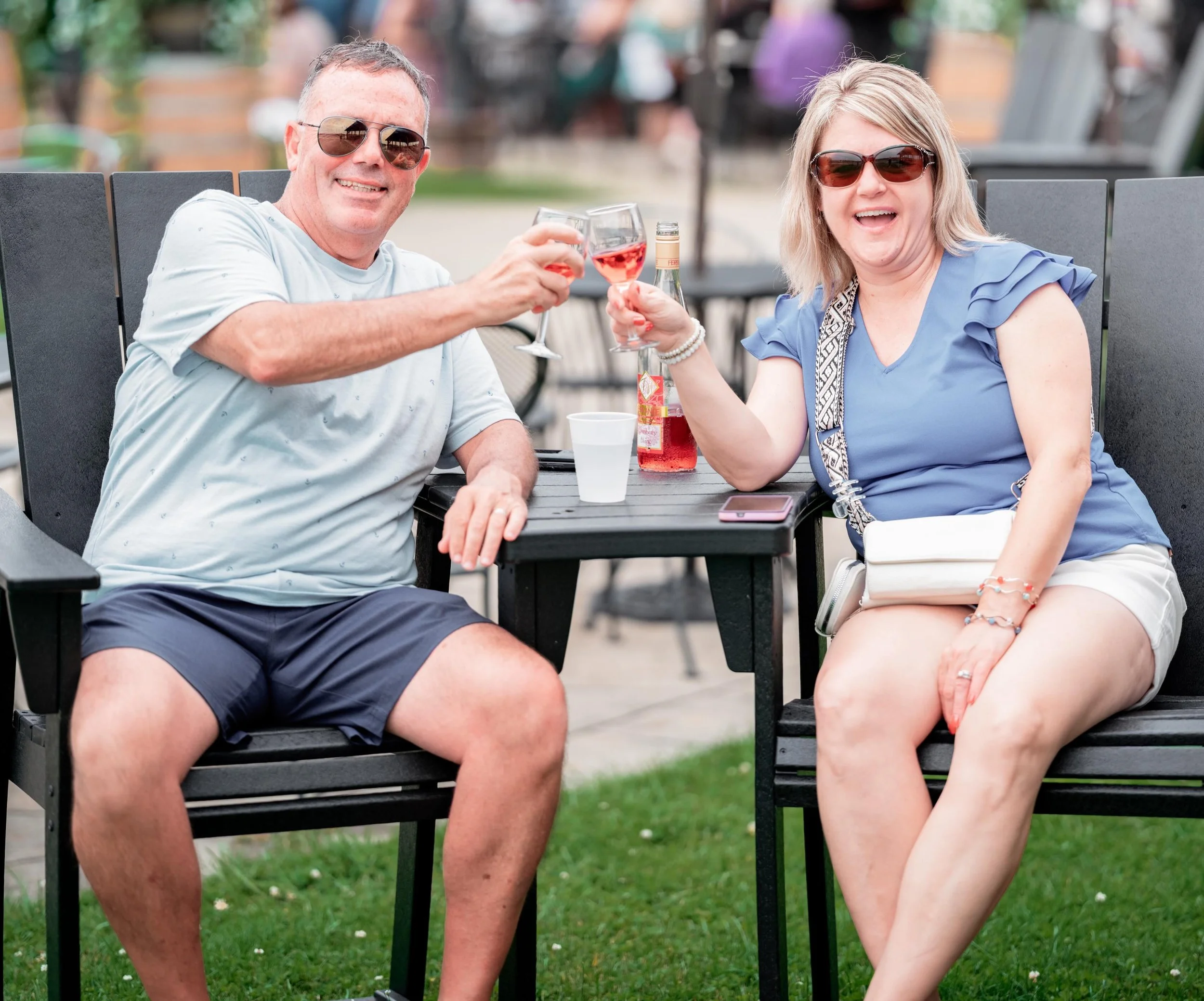 🍷☀️ It&rsquo;s time for wine and sunshine! Your perfect summer getaway filled with sips and suns is here. Grab your friends for a weekend packed with lakeside views, local wineries, and delicious eats in Lake County!
Here&rsquo;s a sneak peak at wha