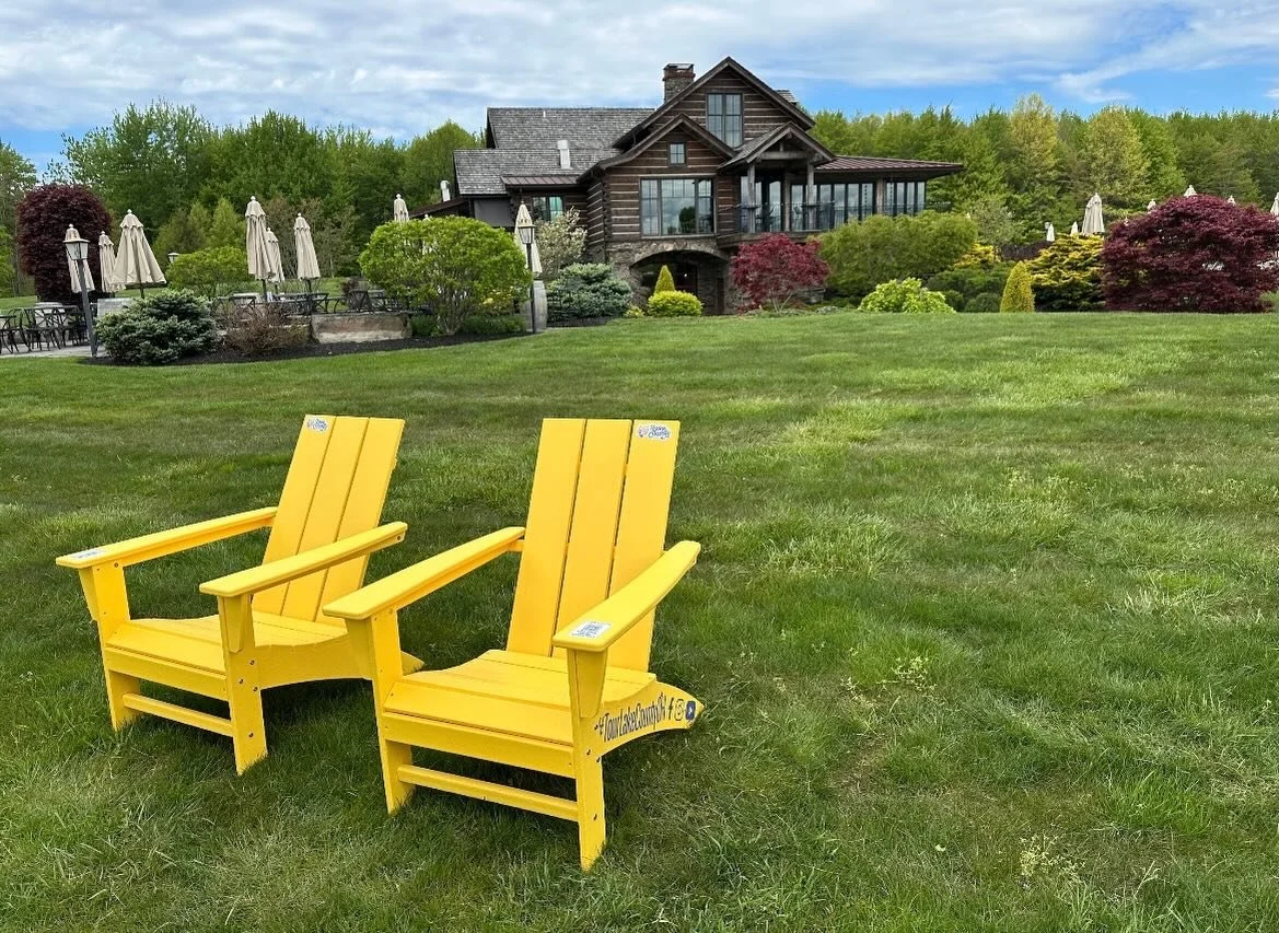 💛Some seats come with a view. Some come with a moment. This one comes with both. 💛
Today we&rsquo;re featuring Laurenta Winery, one of 25 yellow chair locations across Lake County, Ohio. 
Whether you&rsquo;re here for the view, the fresh air, the p