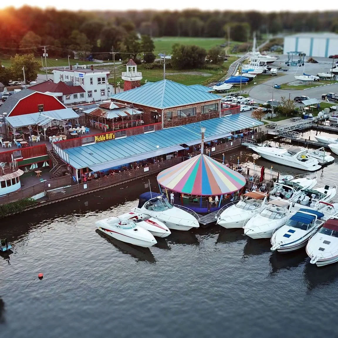 The Best Dock-and-Dine Destinations in Lake County, OH