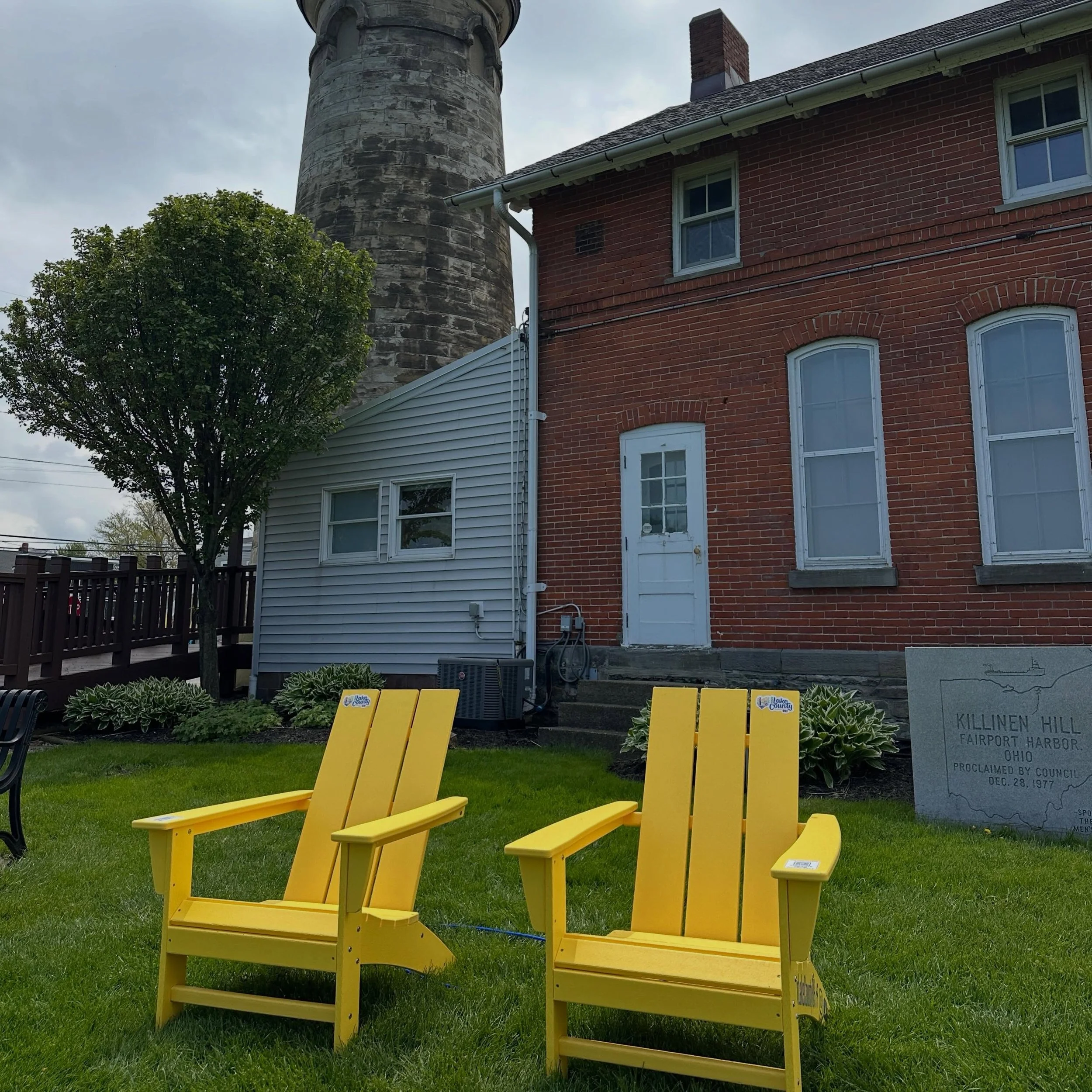 💛Some seats come with a view. Some come with a moment. This one comes with both. 💛
 
Today we&rsquo;re featuring the Fairport Harbor Marine Museum and Lighthouse, one of 25 yellow chair locations across Lake County, Ohio. 
 
Whether you&rsquo;re he