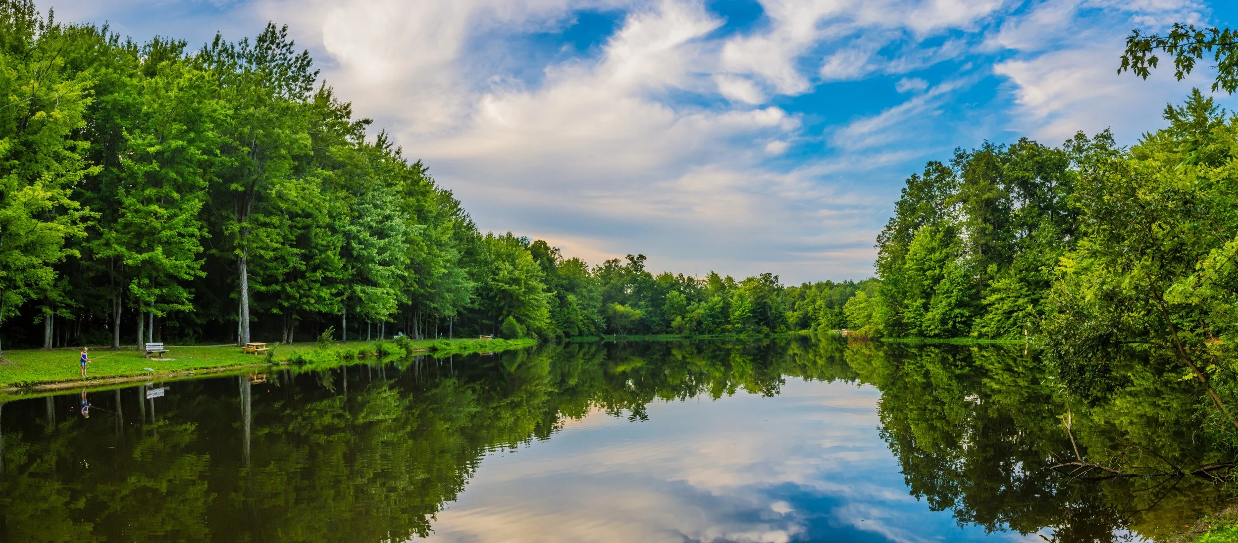 Hidden Lake women fishing_greennite.jpg