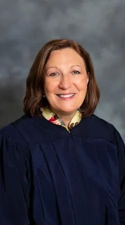 Jennifer Brunner Headshot