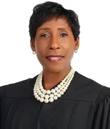 Wende Cross Headshot