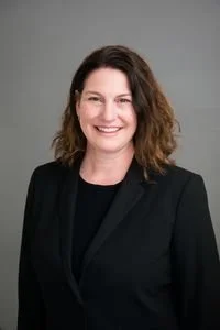 Sara Bitter Headshot