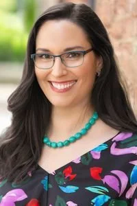 Joy Bennett Headshot