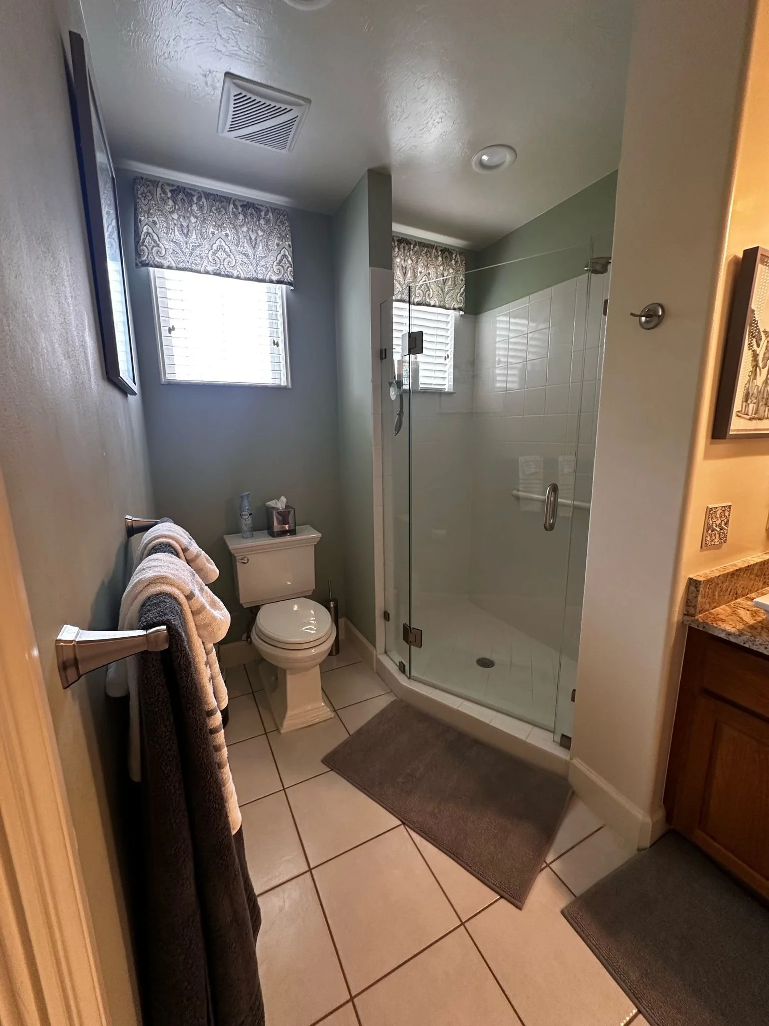 PHOTO-2025-04-08-16-28-38_1.jpg (Copy)