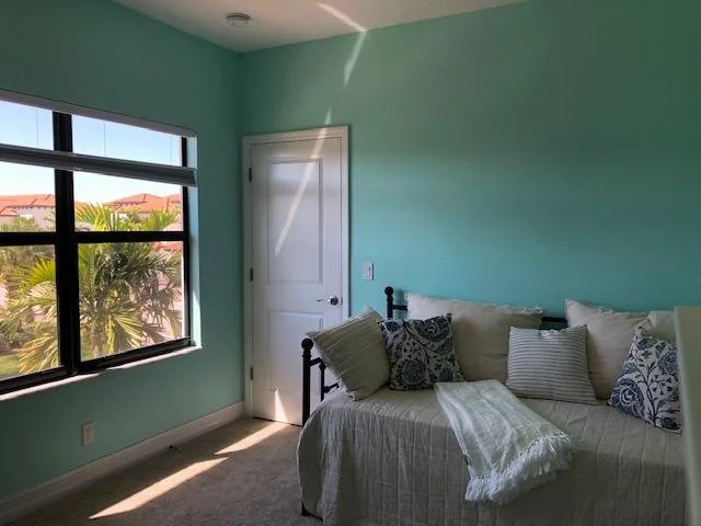 Twin BEdroom 3.jpg