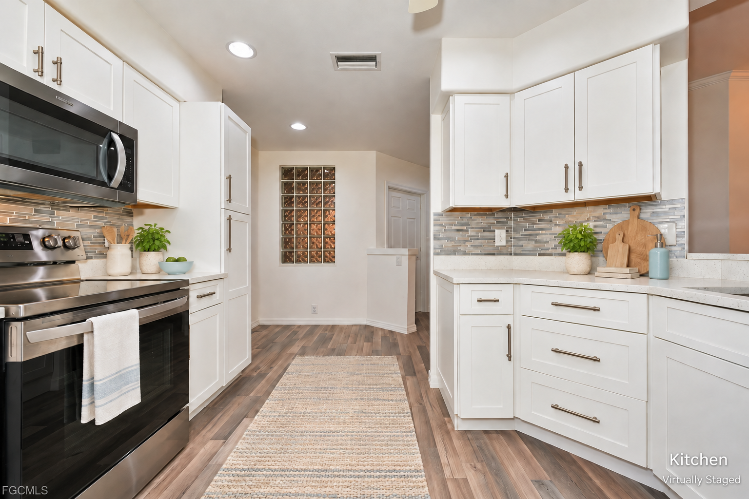 Virtually staged kitchen-21.png
