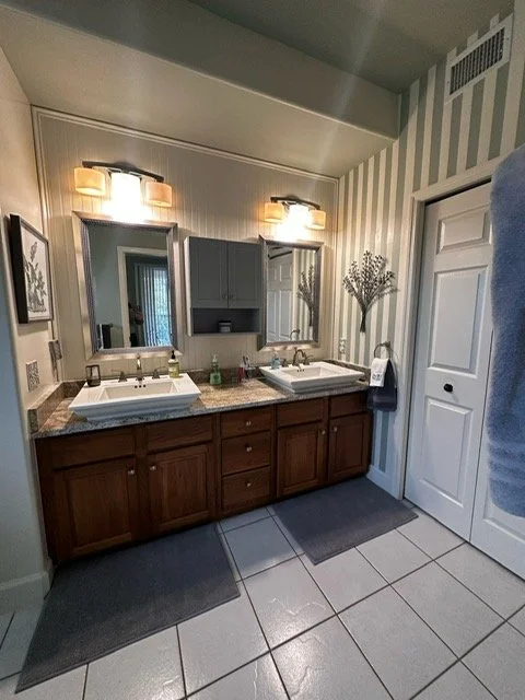 PHOTO-2025-04-08-16-28-37_3.jpg (Copy)