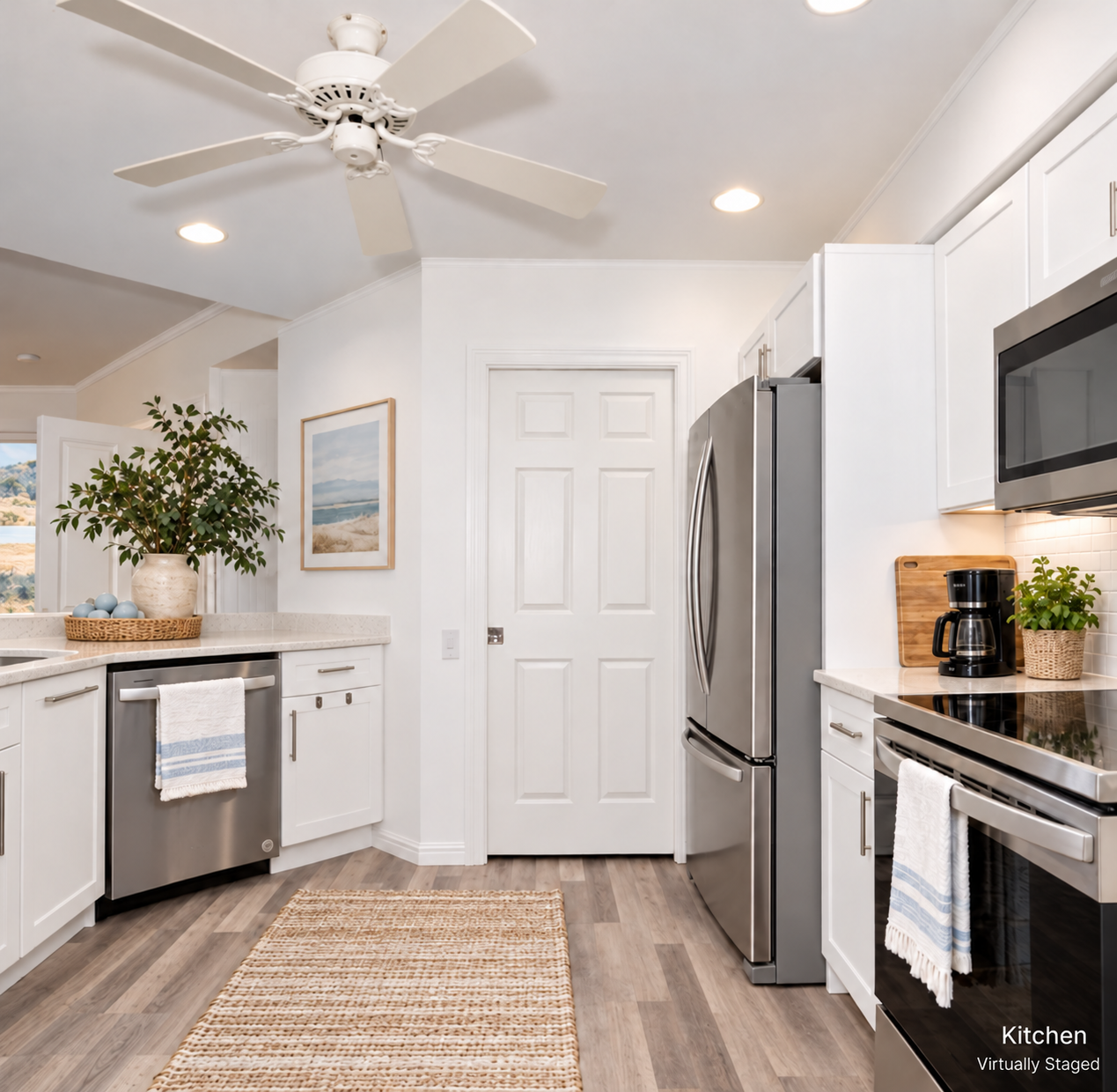 Kitchen virtually staged-10.png