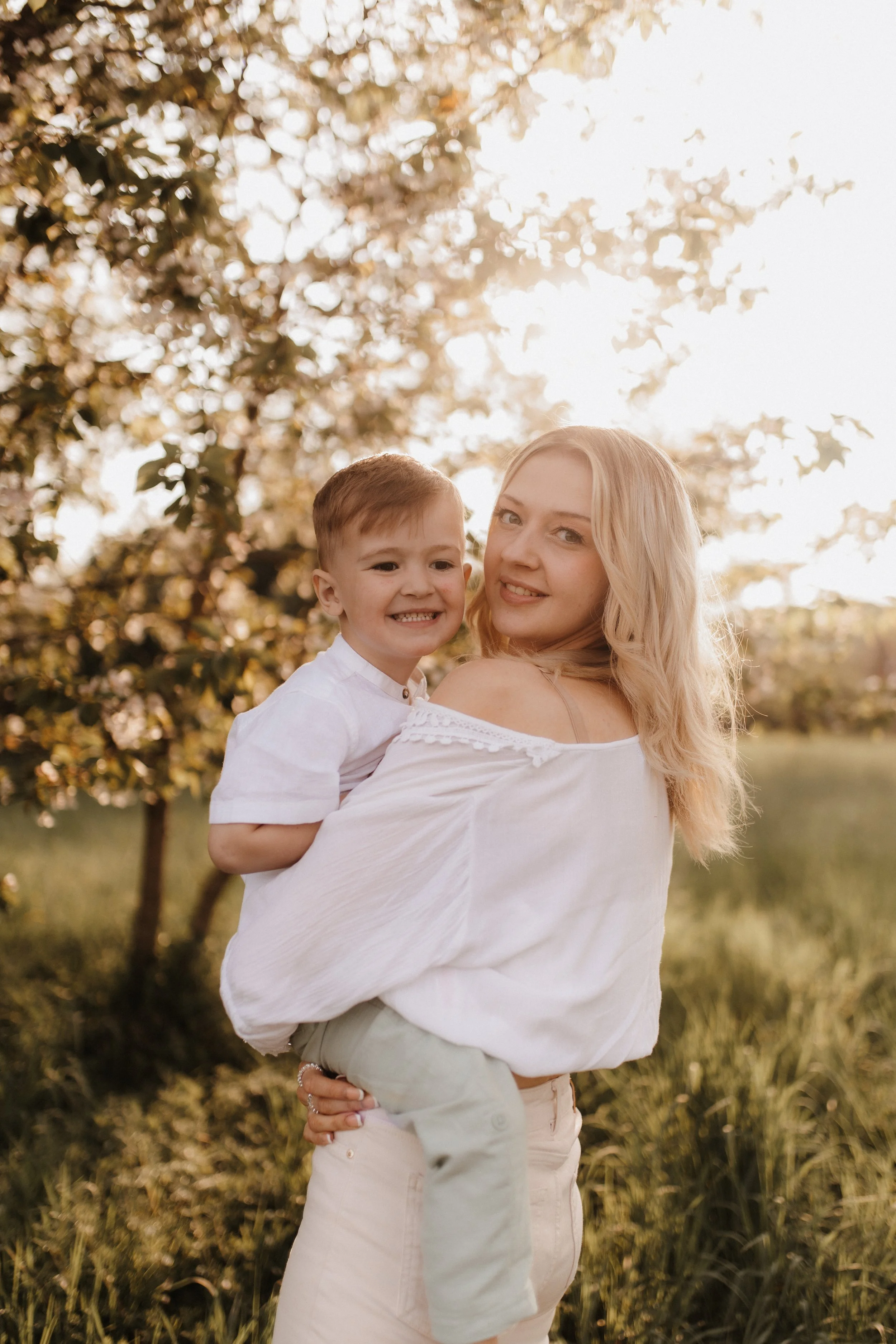 natalie-fotografie-familienshooting-Neugeborenen-osnabrueck-fotografin-bramsche-fotograf-rieste-fotoshooting-ankum-bersenbrück-alfhausen-familie-newbornshooting