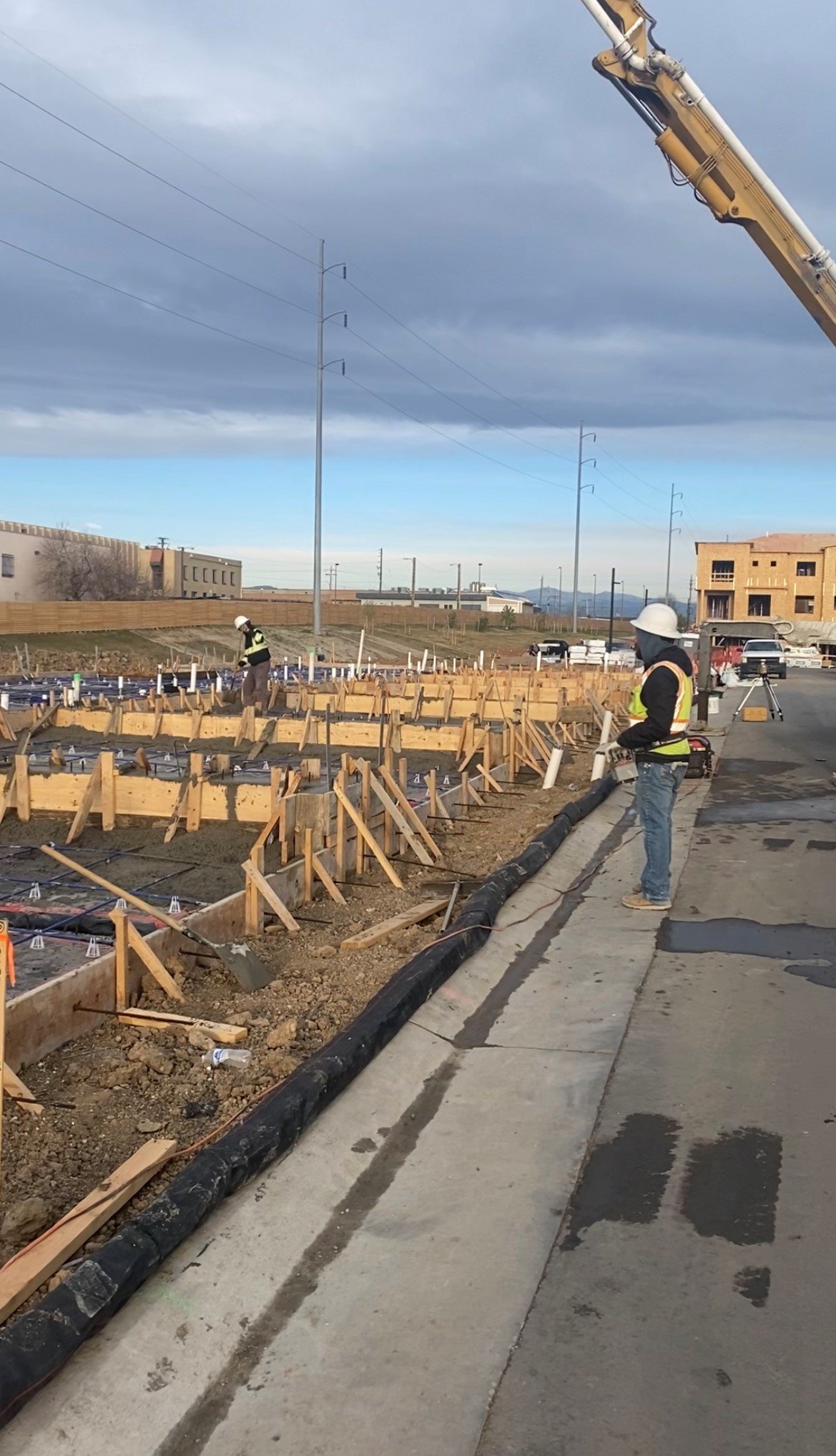 post-tension-slab-foundation-framing.jpg