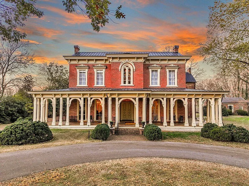 Oaklands_Mansion_03-2023.jpg