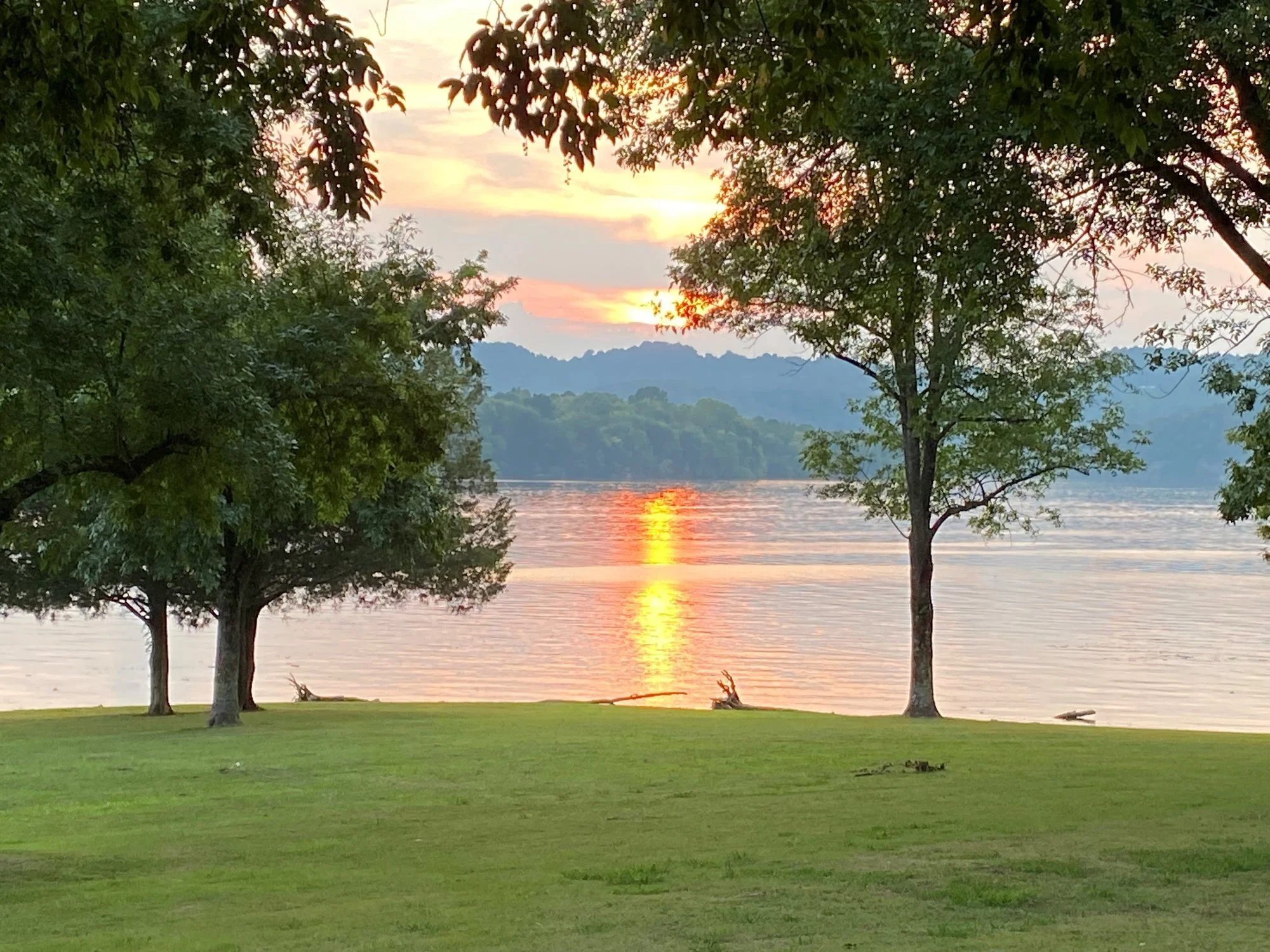 create_a_custom_lake_home_search.jpg