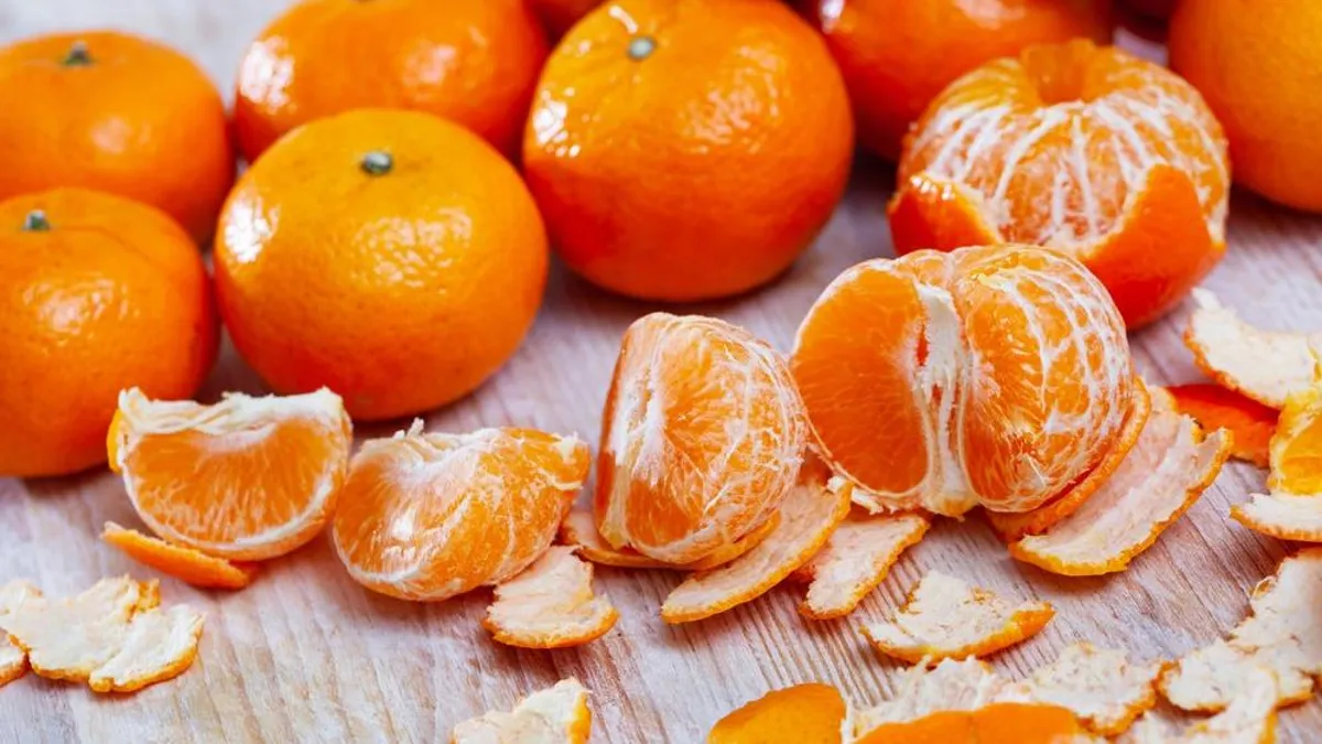 tangerines open.png