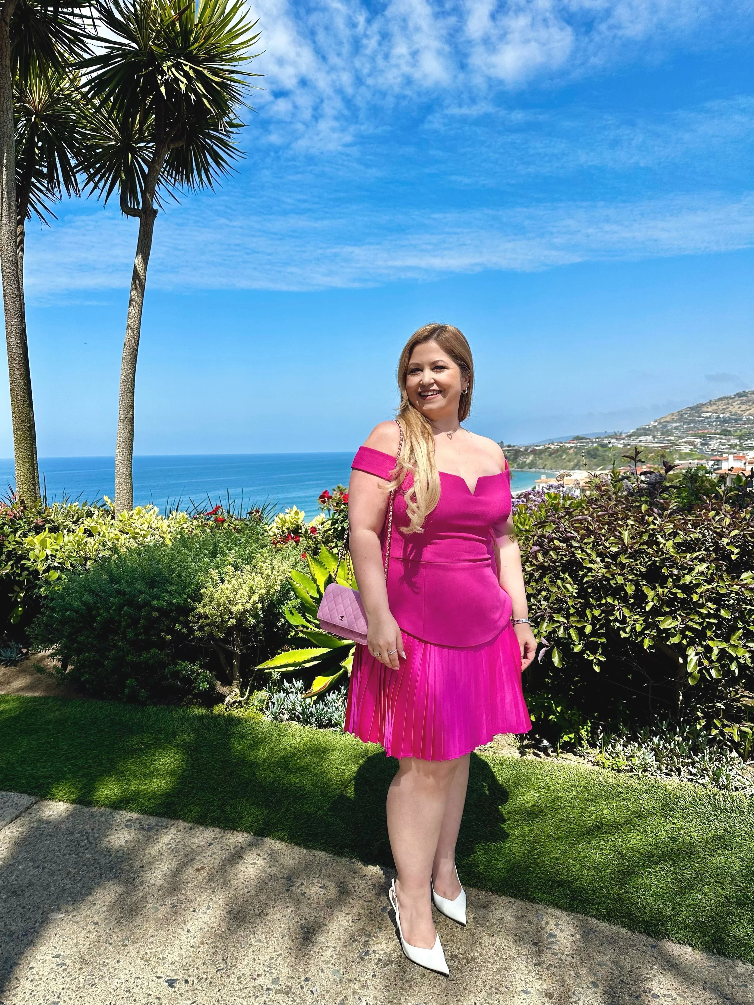Honored to attend the Miracles in Bloom tea benefiting @miraclesforkids @360miracle &amp; for The House of Neptune to be included in the silent auction 💐  beautiful day for an important cause 🩷