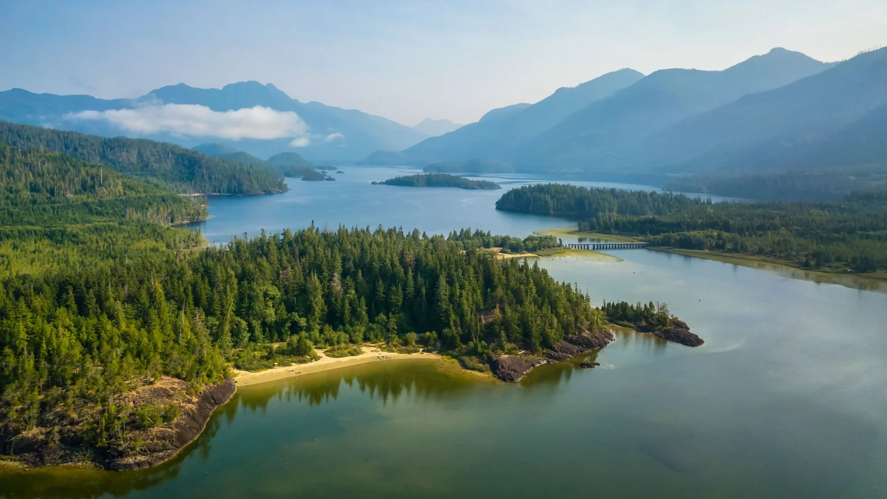 VancouverIsland.1800px-21.jpg