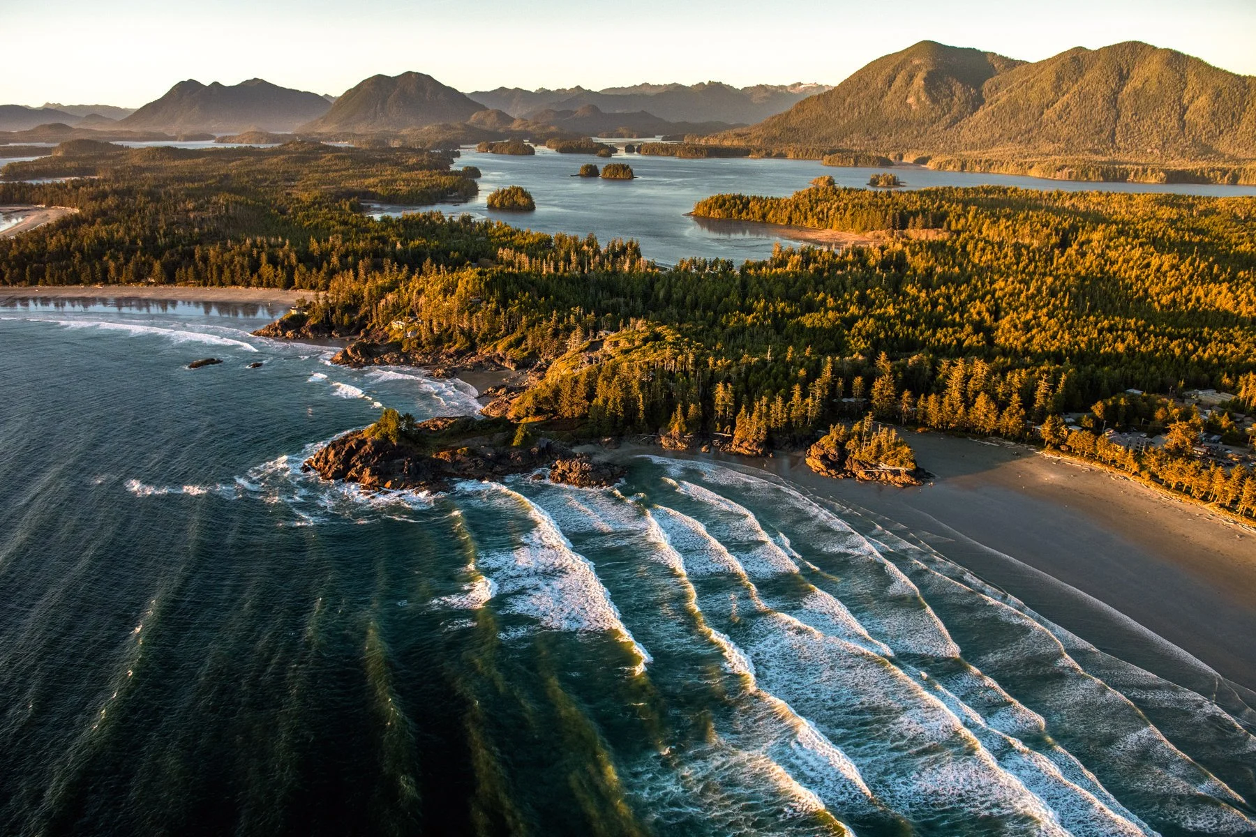 VancouverIsland.1800px-25.jpg