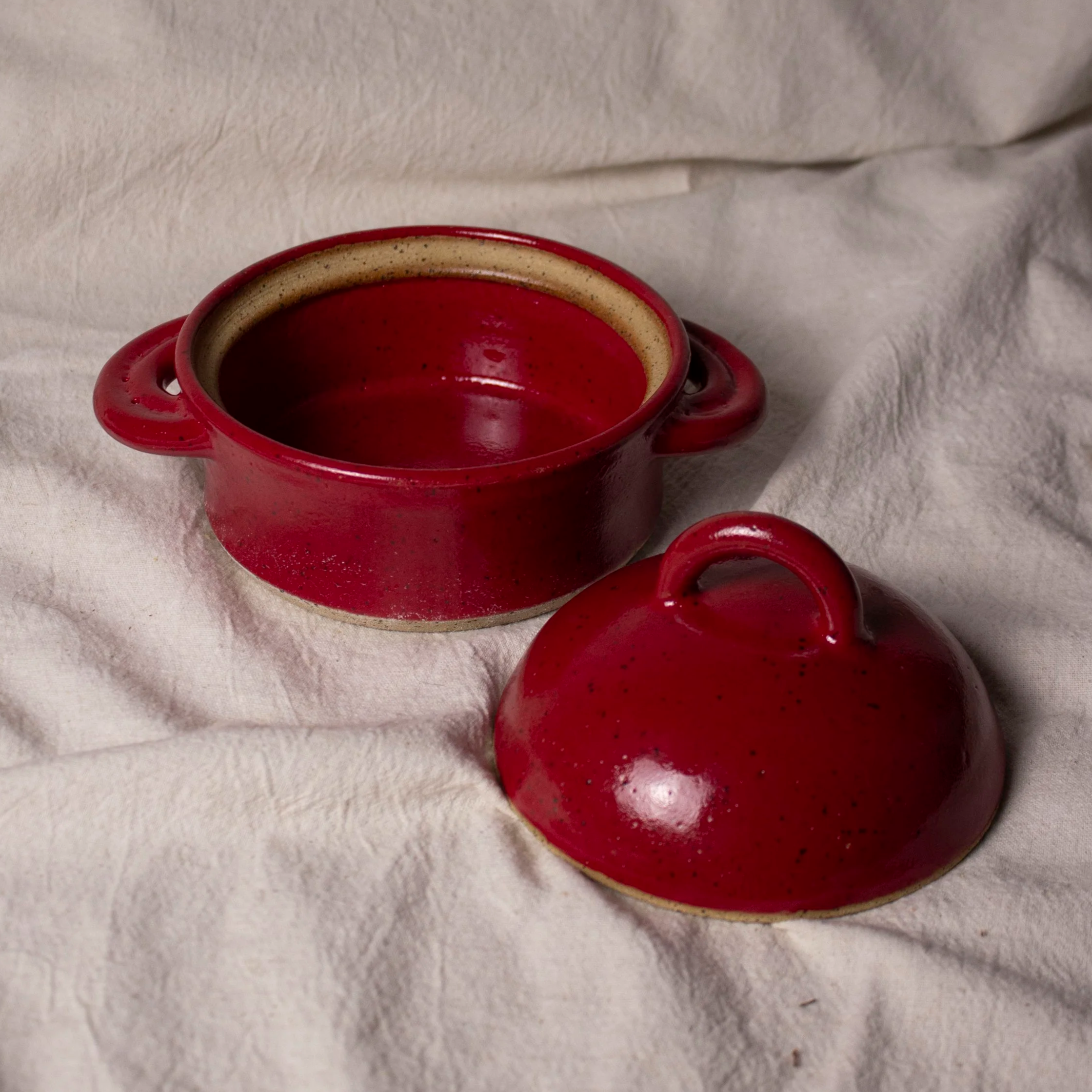 Handmade Ceramic Mini Dutch Oven, Single Serve | Baby Dutchie | Castor
