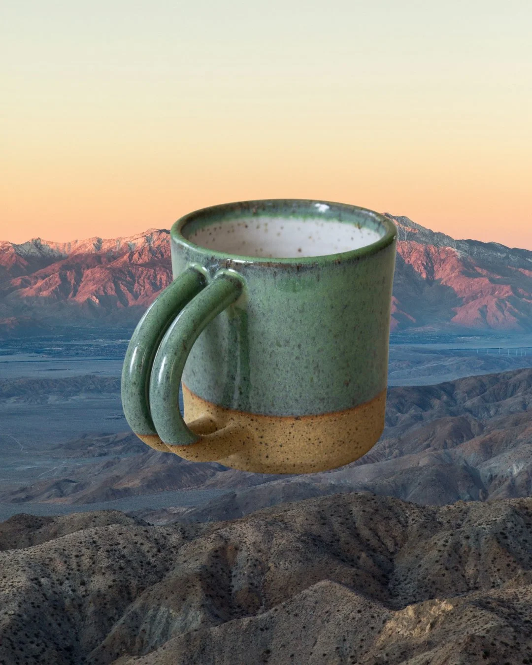 A kiln opening kind of morning. Getting ready for @hopsdrops_evergreen with a bunch of fresh mugs ☕️