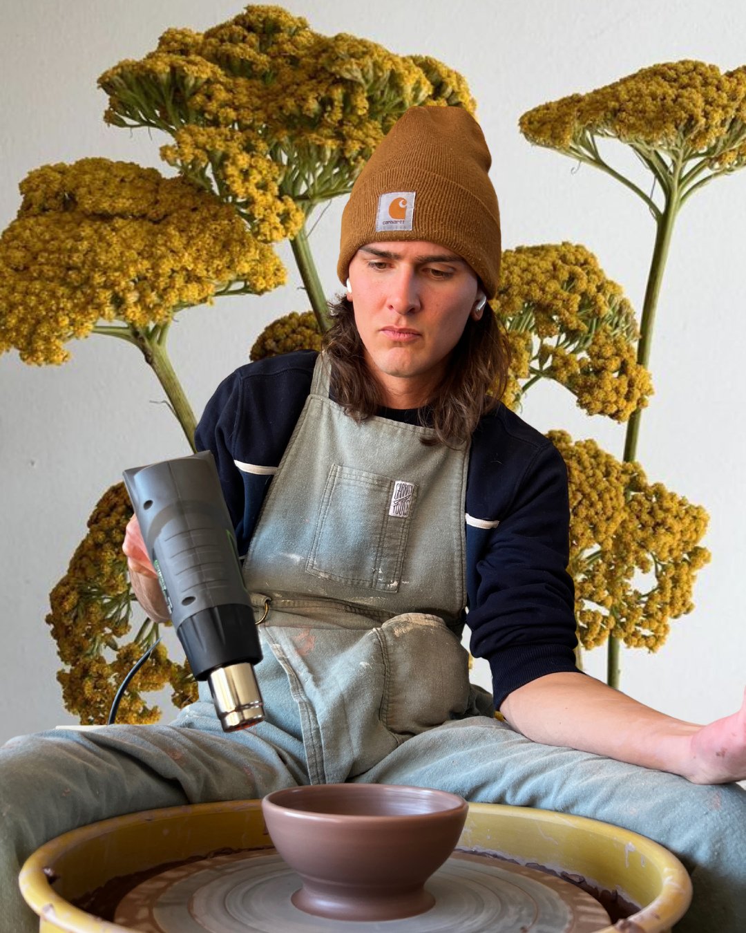 Berry bowl production is nearing an all time high before @vibeartisanmarkets 😮&zwj;💨