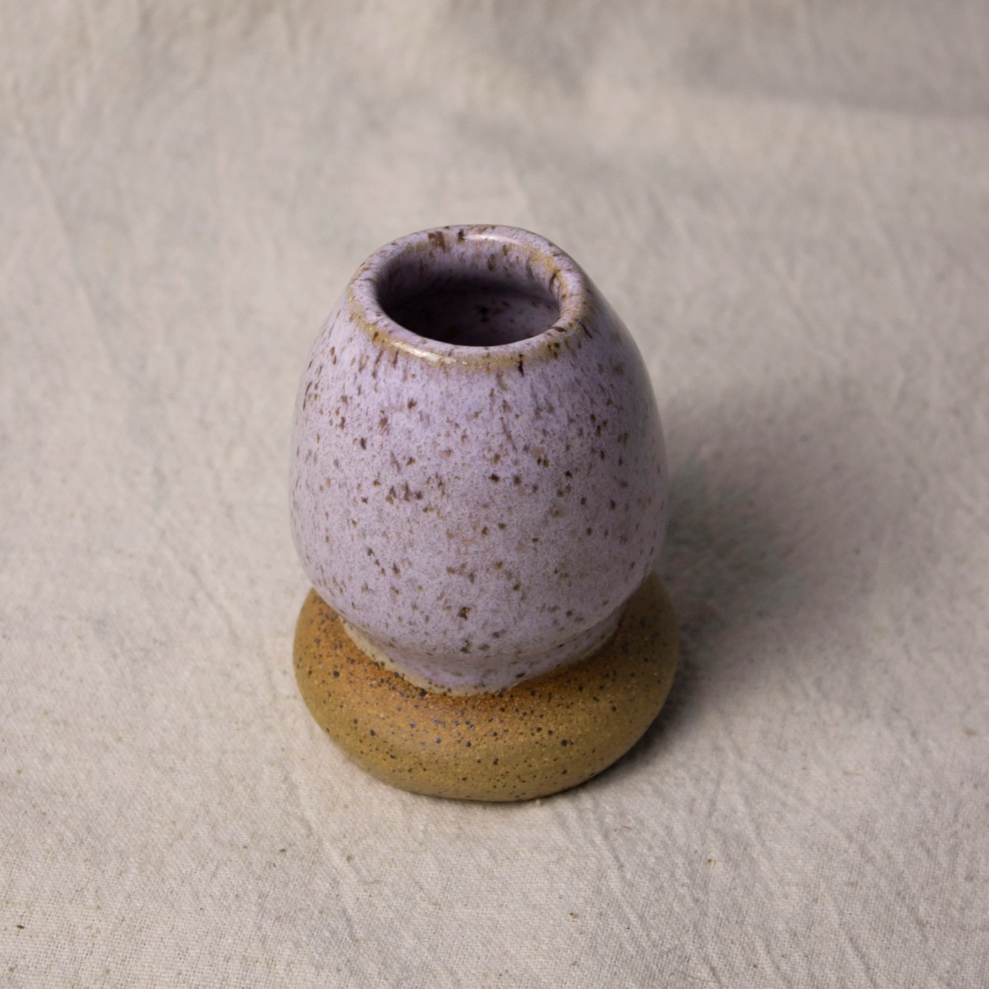 Handmade stoneware matcha whisk holder (chasen stand) that keeps your bamboo whisk’s shape. Dishwasher safe. Made by hand in Denver, CO by Castor Ceramics.