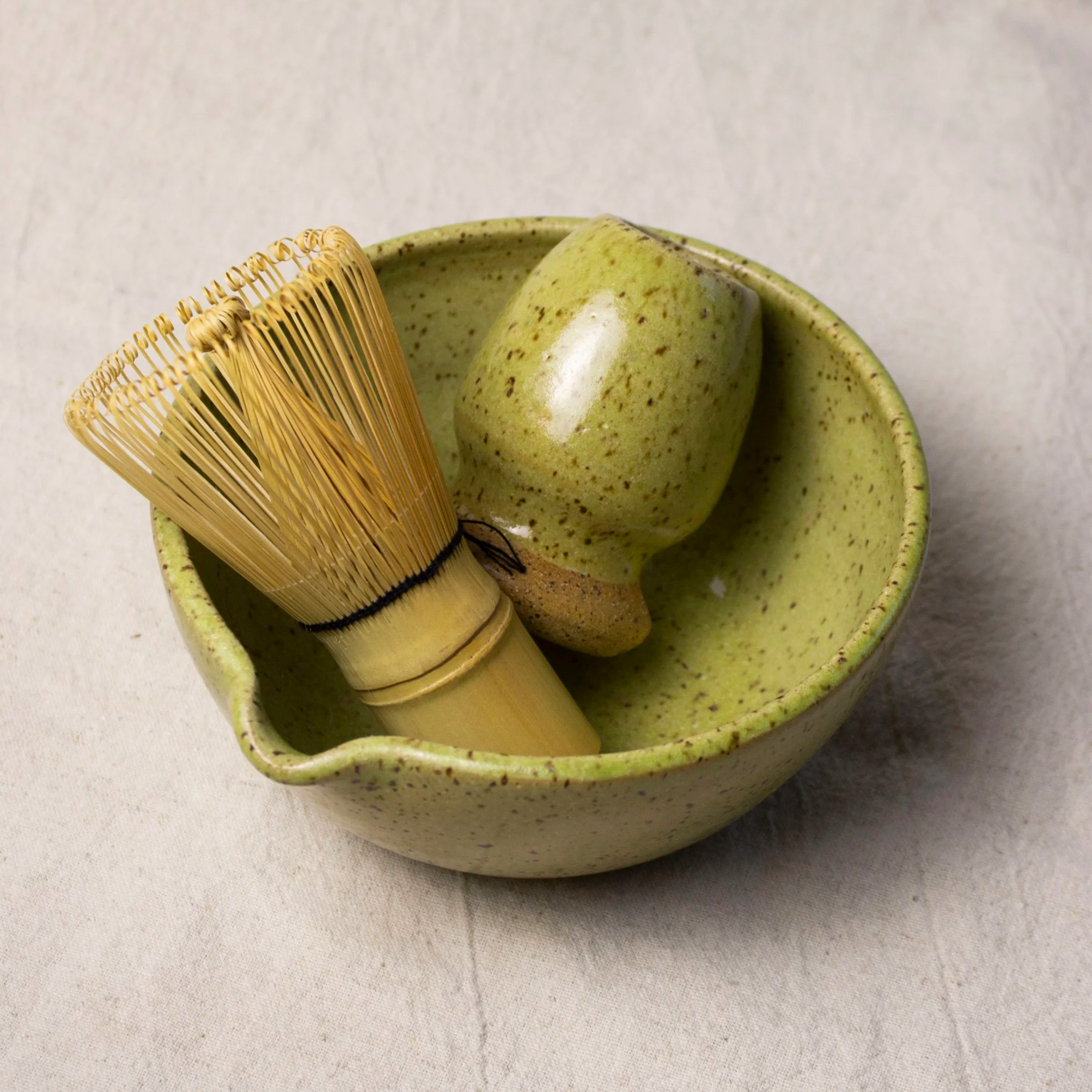 Ceramic Matcha Bowl with Spout, 12 oz, Handmade | Castor Ceramics