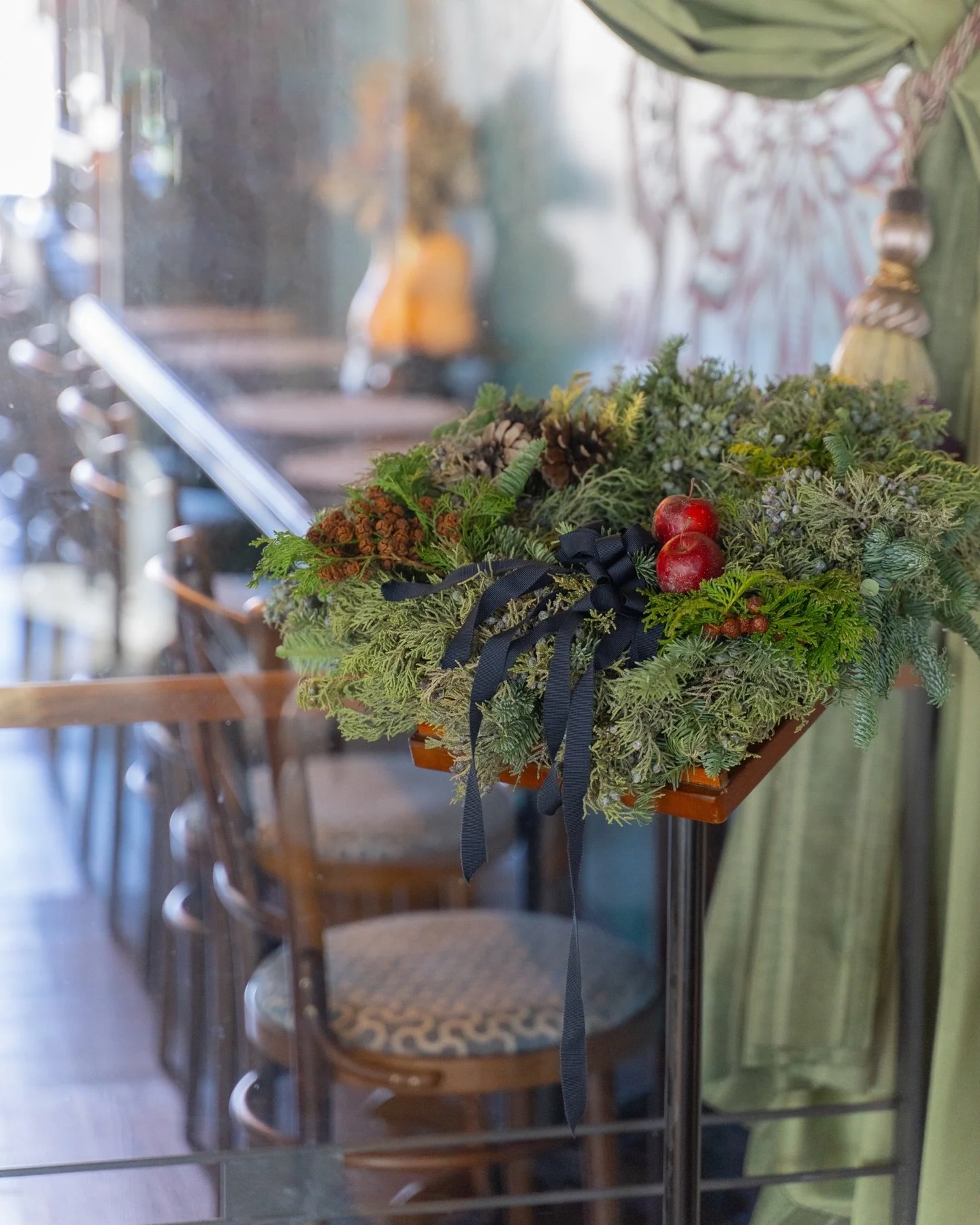 3rd Advent🎄
クリスマスを待つ楽しみと共に変化していく香りと色

12月25日(木)のイベントに向けて、少しずつ店内も装いが変化していきます。
特別な日をワクワクしながら待つのも、楽しみの一つですね😊

【THE BASE Anniversary sweets】
● 場所：中軽井沢駅2階
〒389-0111長野県北佐久郡軽井沢町長倉３０３７&minus;１８くつかけテラス2F
● 営業時間：11:00-17:00（11月より11:00-16:00）
● 営業日：火曜定休（11月より