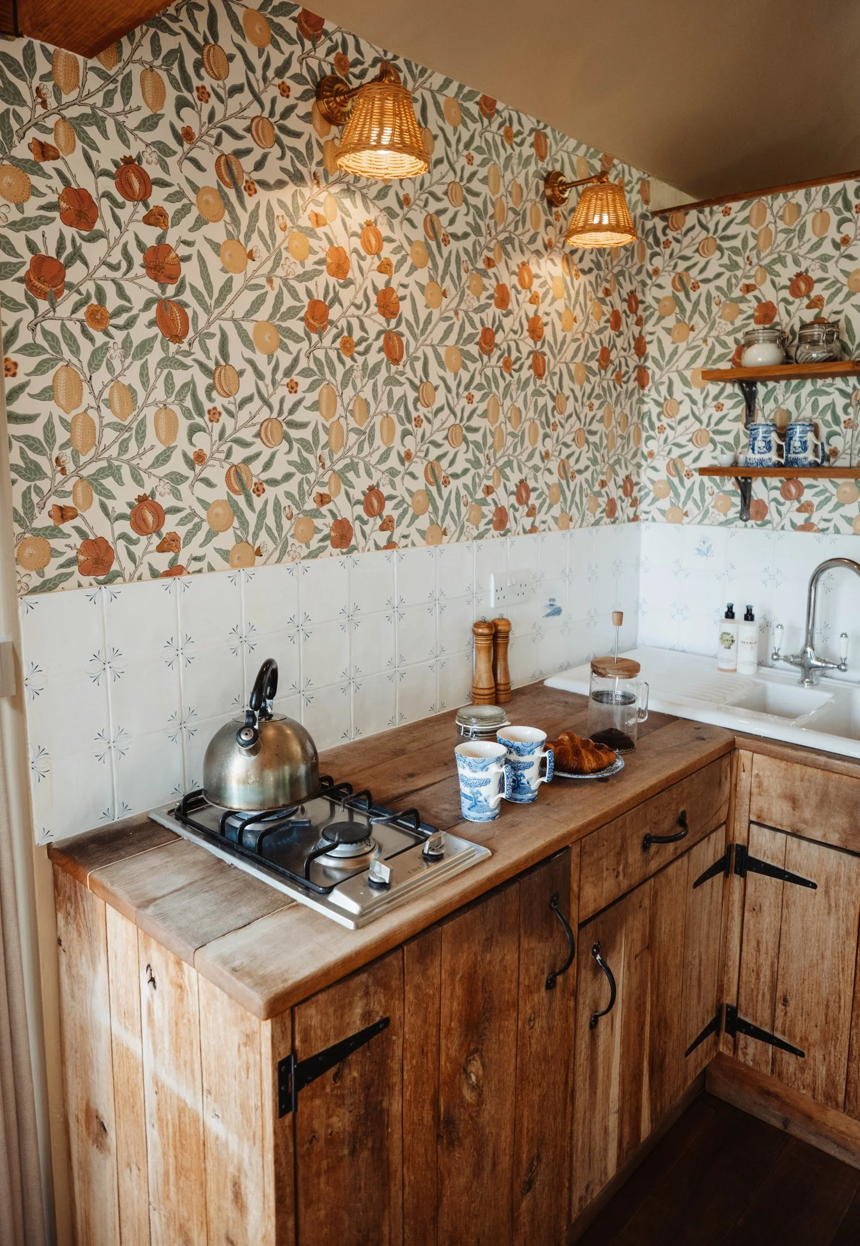 Brook House - DSCF1247.jpg