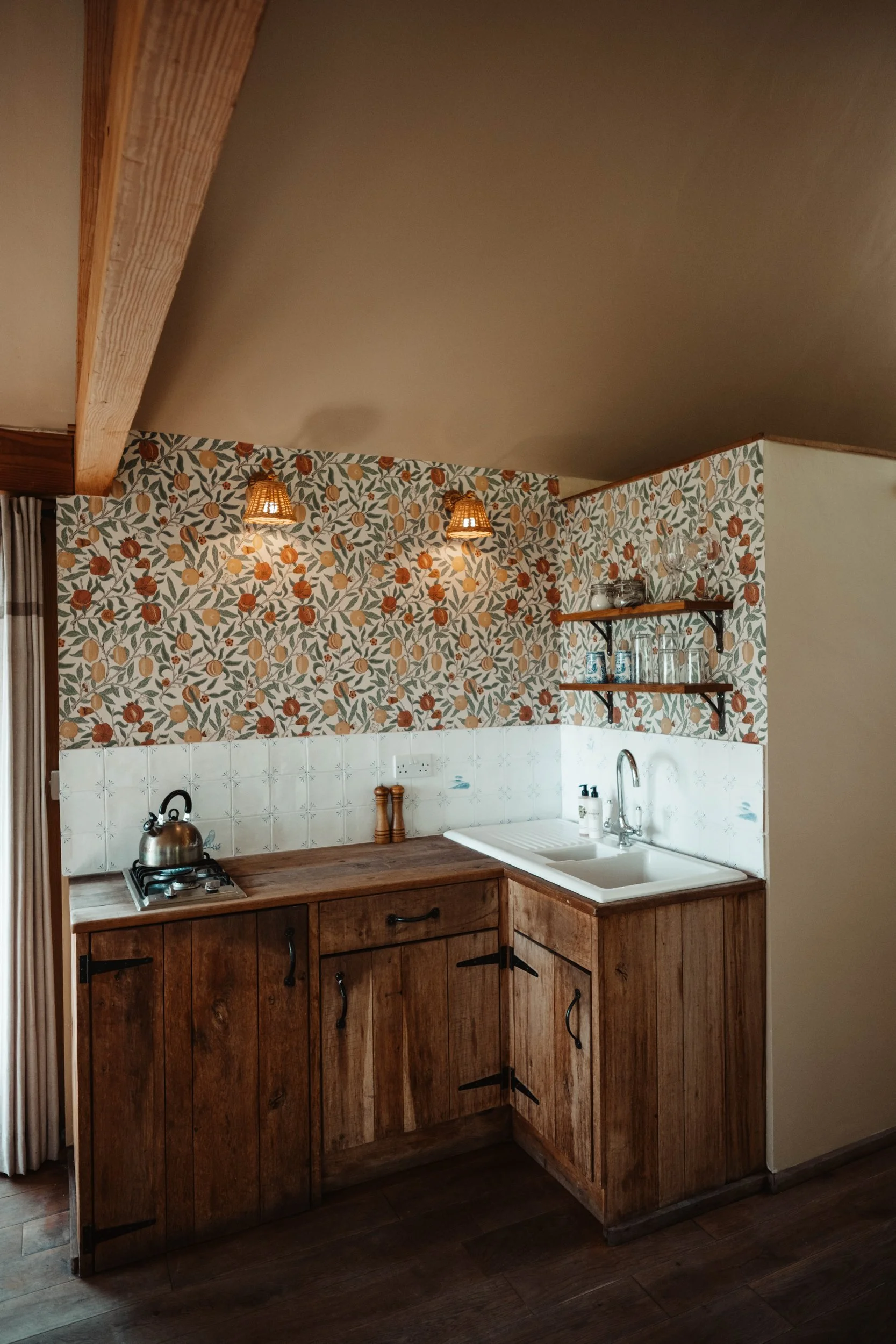 Brook House - DSCF1245.jpg