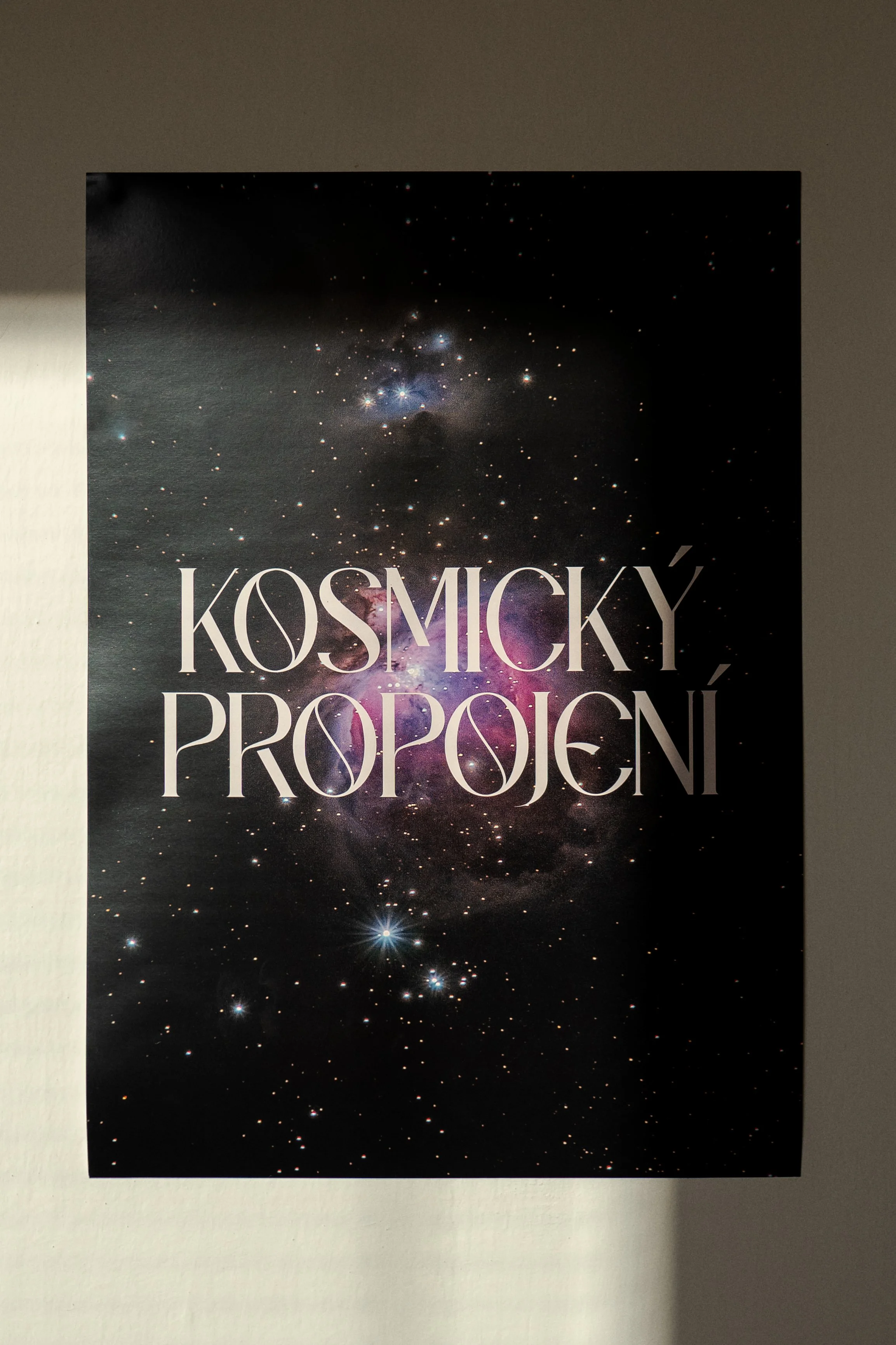 KOSMICKÝ PROPOJENÍ plakát
