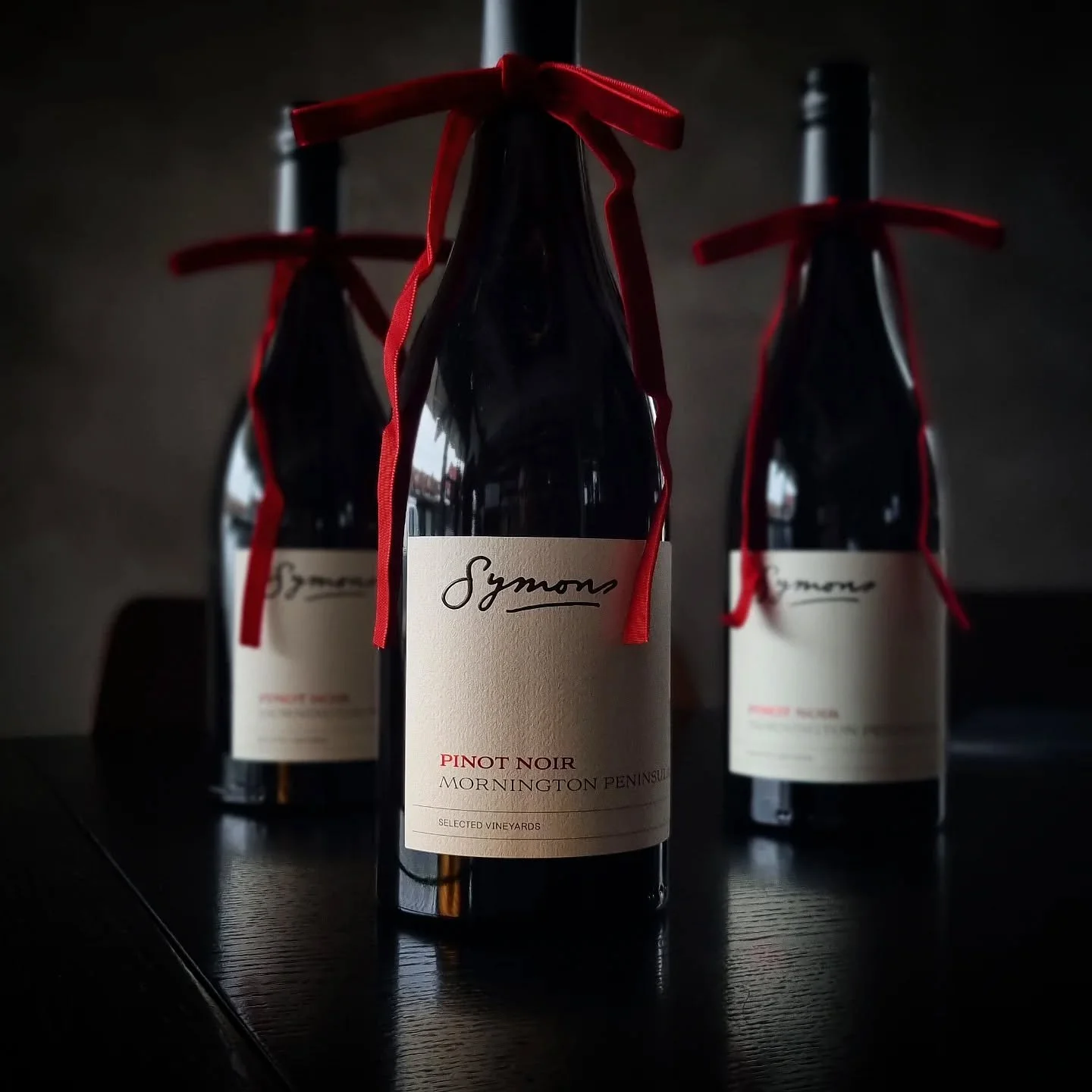 ✨️ Twas the last Saturday before Christmas.
Full silly-season mode activated: present panic, catch ups, and work gatherings with the classic &ldquo;we'll just have one&rdquo; - lies.

Cold beers, crisp whites, snacks rolling and a takeaway bottle per