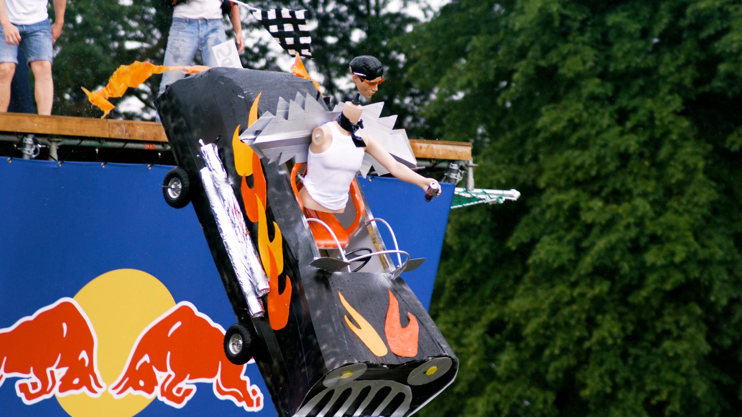 RedBull_Unite_Hero_Film_V9.00_04_15_08.Still042.jpg