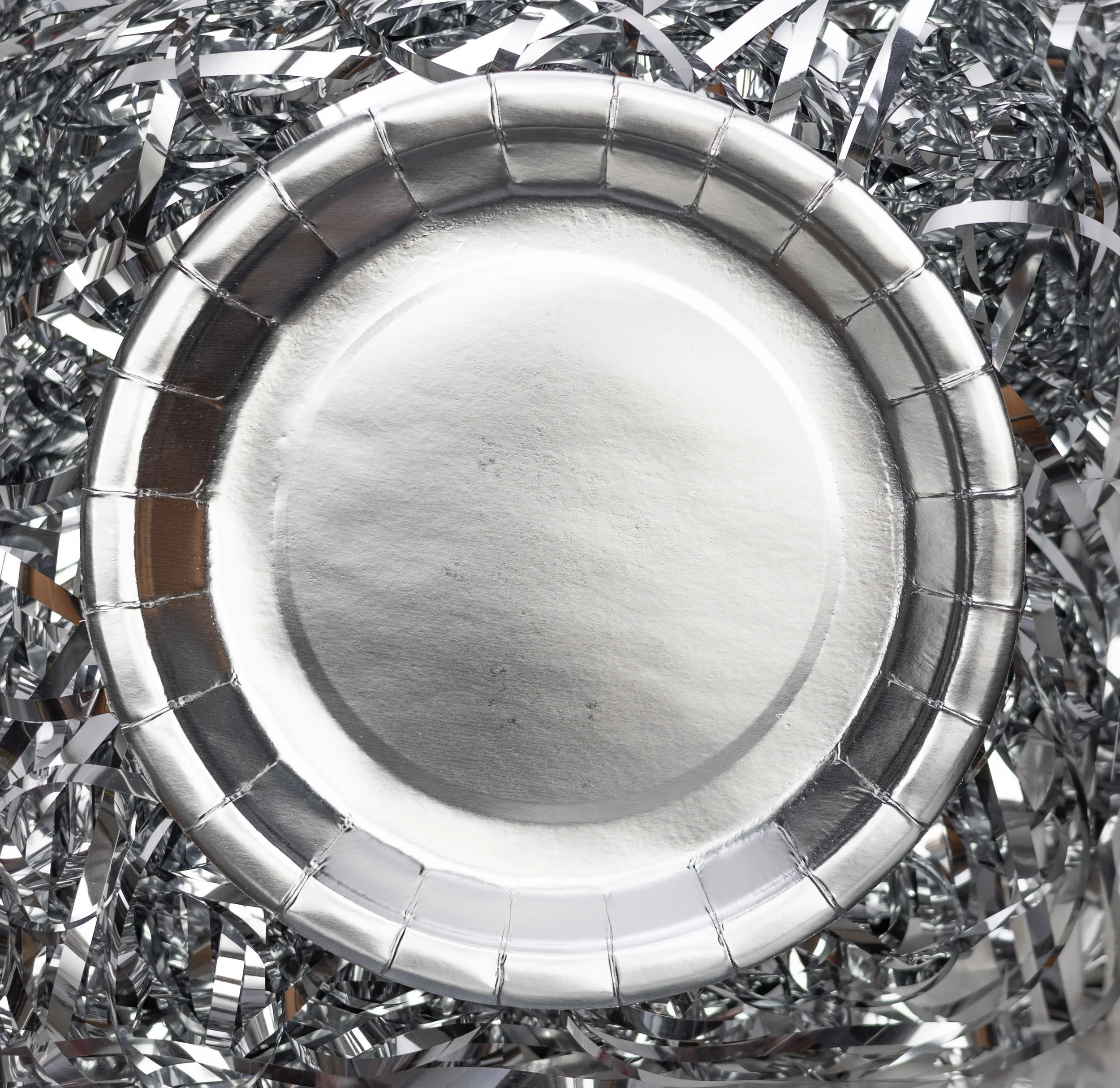 Juhlamaailman tuotekuvaus (kuviteltu asiakastilaus koulutehtävänä VVI 2024)