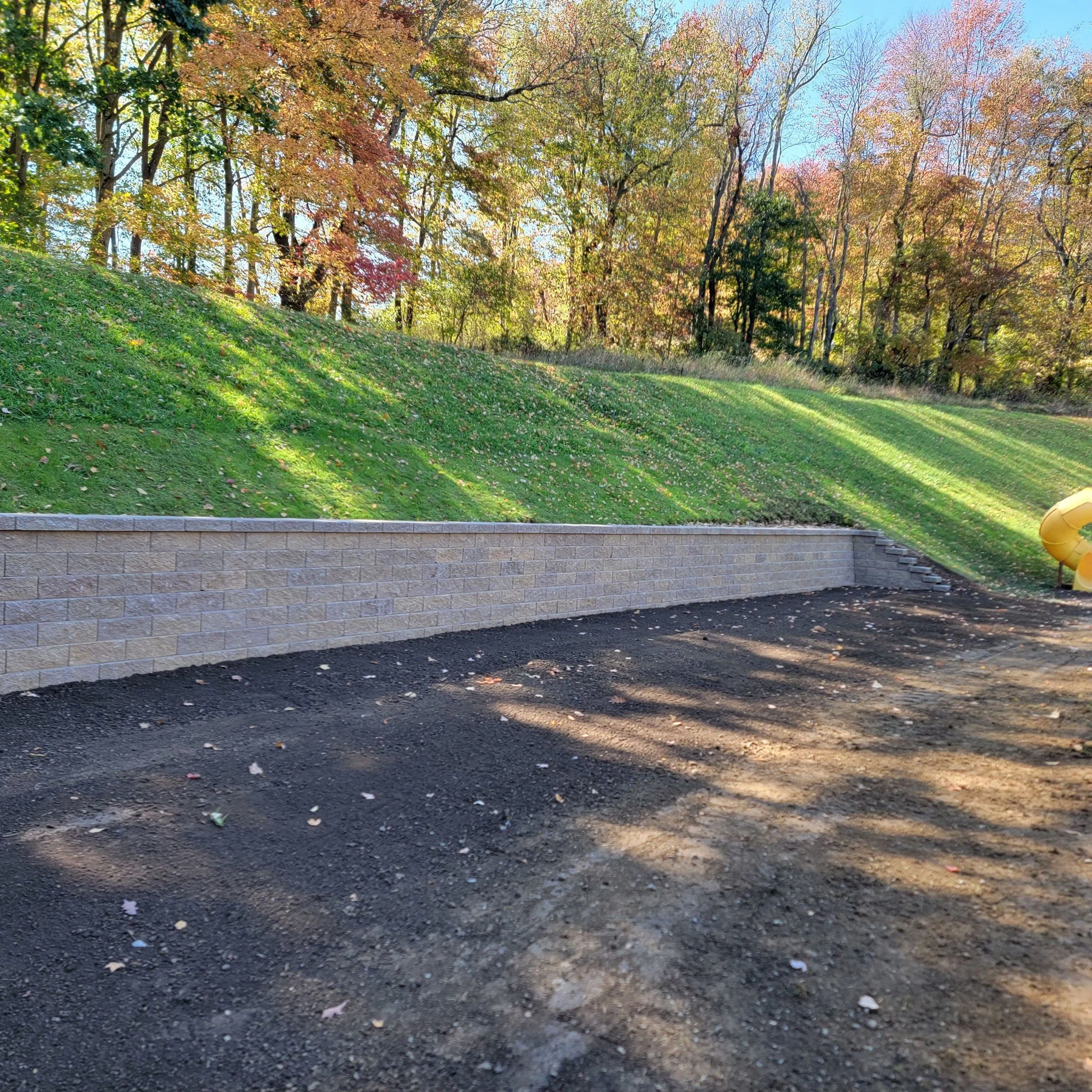 Giant wall 1.jpg