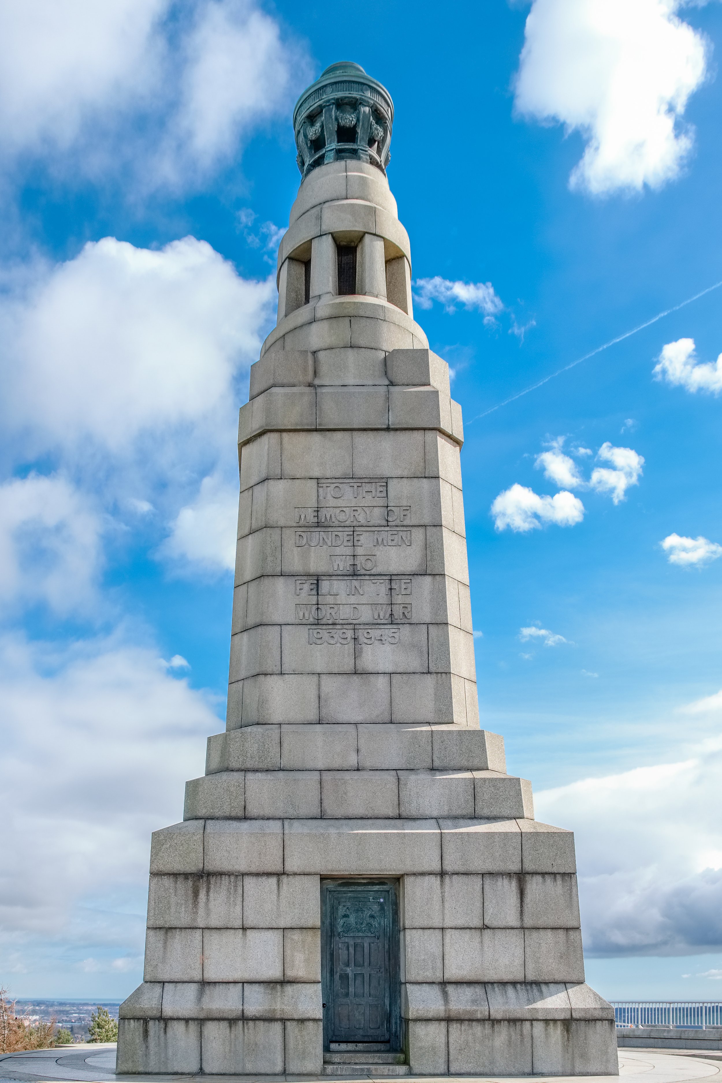 Dundee Assmnt-3243XT.jpg