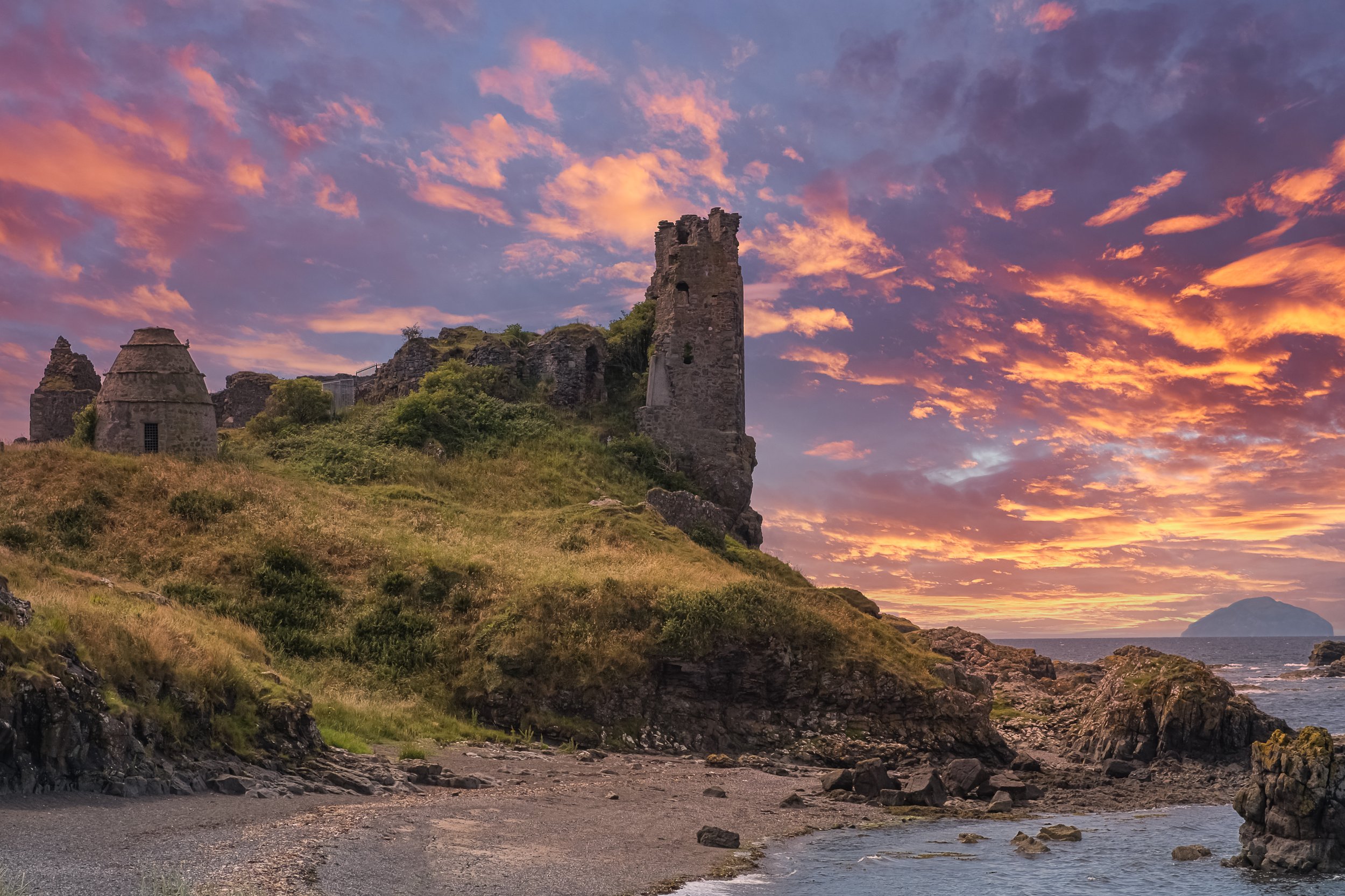 Dunure Ayrshire (15 of 16).jpg