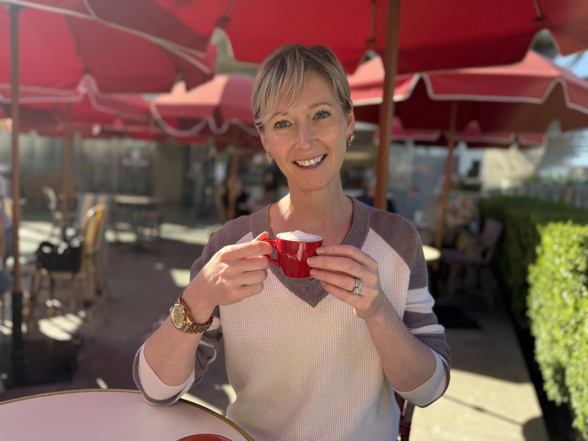 Ashlee Espinosa at a café