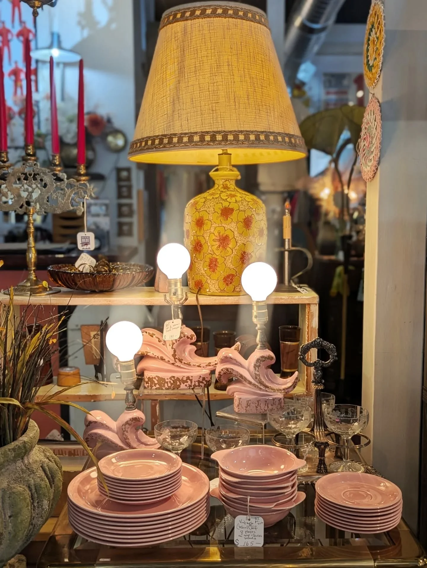 There is no need for boring lighting. In this we believe. If we had a shop manifesto, this would be included in it.

Our Friday lamp report is in, and the options are fun and eclectic. This is just a sampling of some new arrivals and some shop favori