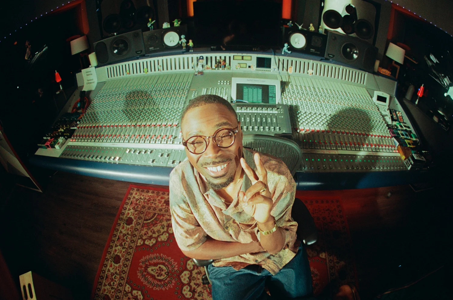 Mad Keys | producer, multi-instrumentalist, & then some.