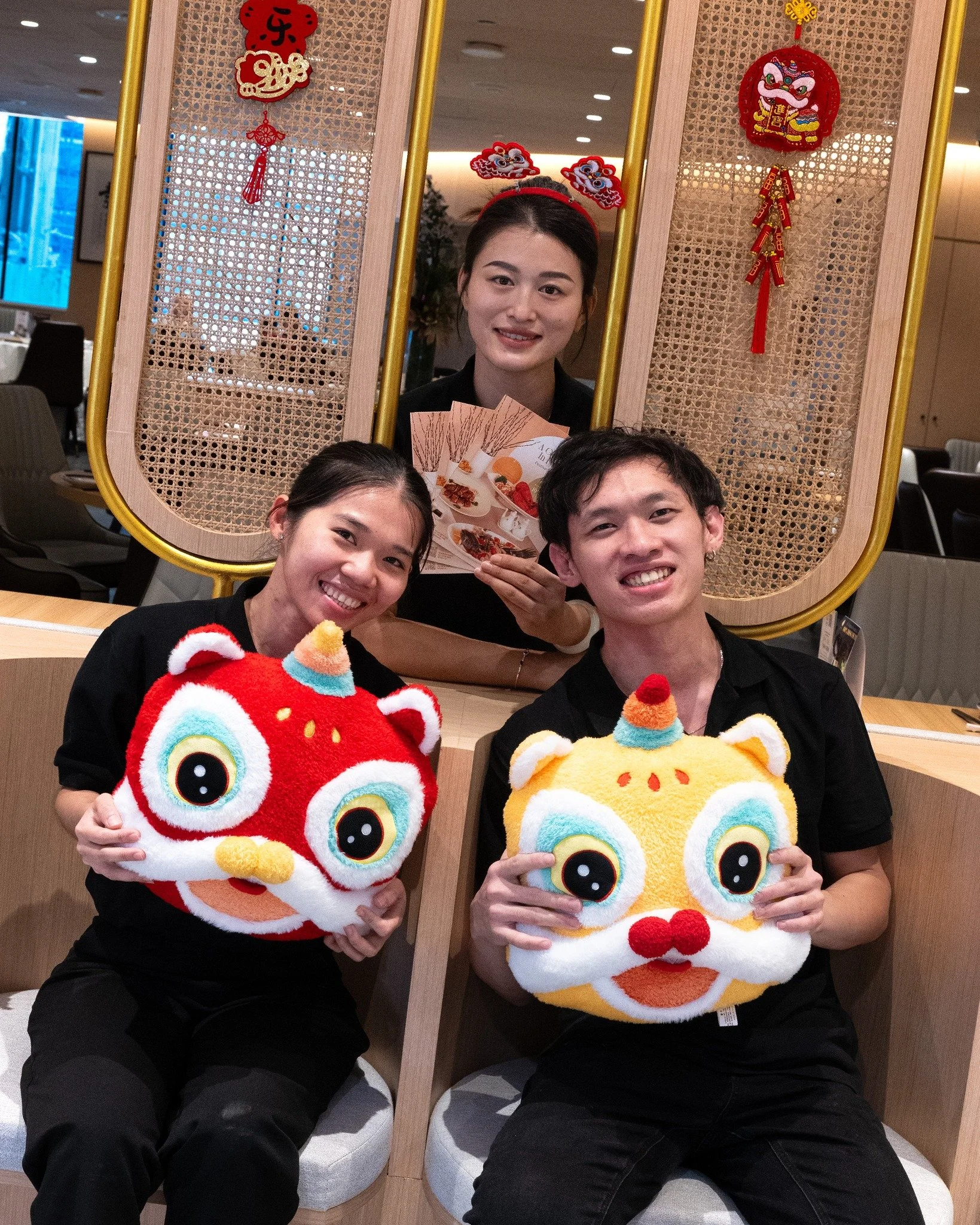 Empire Chinese Cuisine wishes you a prosperous and joyful Chinese New Year! May the year ahead be filled with good fortune, success, and memorable feasts. 🥢

See you at Empire Chinese Cuisine this Chinese New Year! 🧧🍊