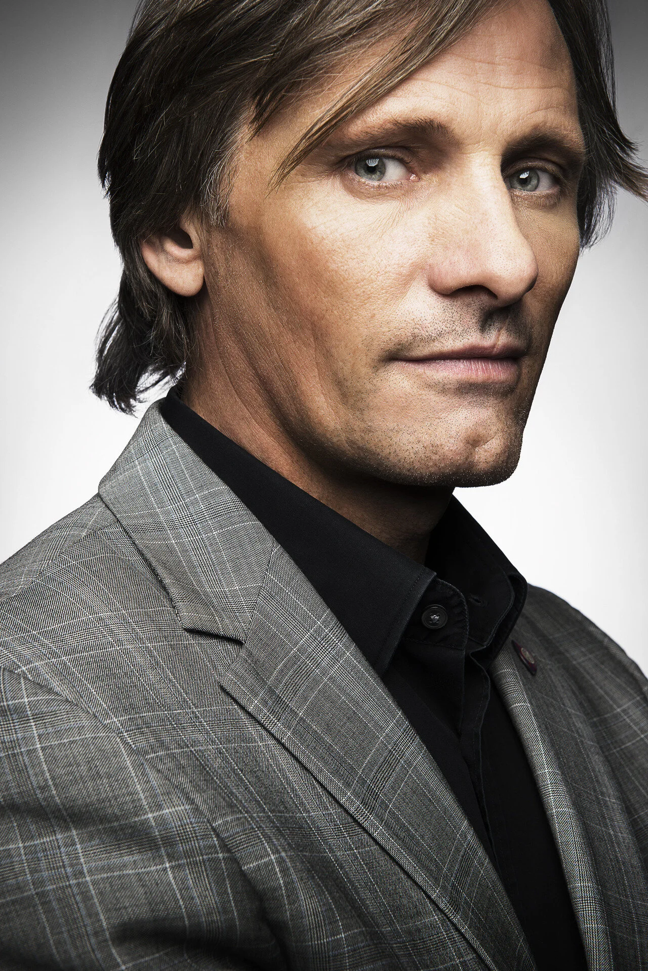  Viggo Mortensen promoting "Everybody has a plan" at the Beyond Cinema Studio presented by Celebs.com at the 2012 Toronto Internation Film Festival. 