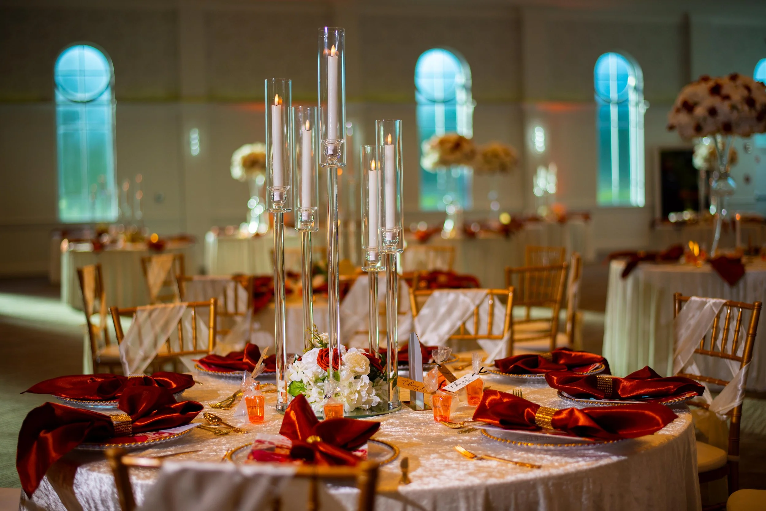 signet-center-chesapeake-wedding-decor4.jpg