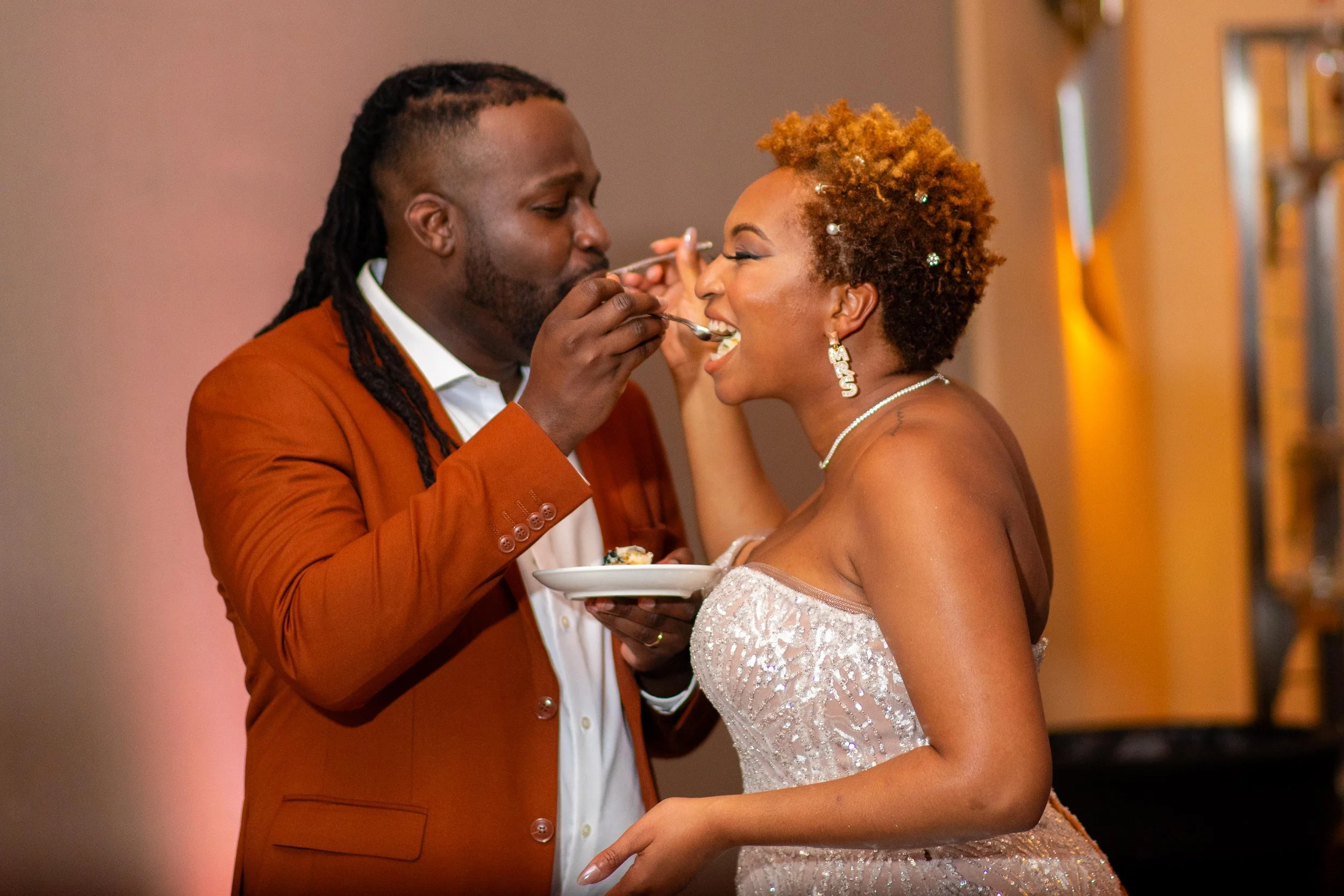 virginia-beach-wedding-cake-cutting-feeding-each-other.jpg