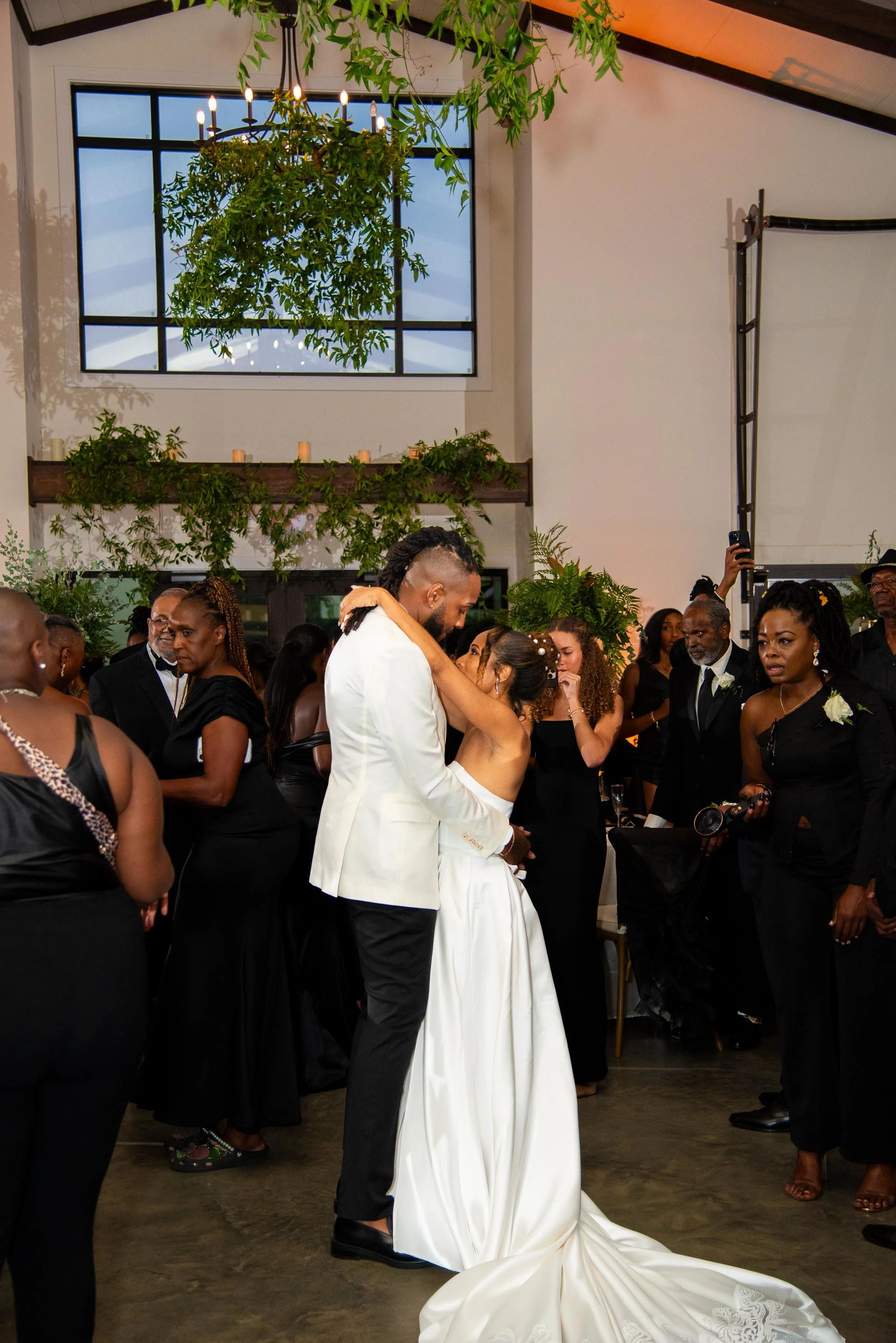 wedding couple first dance reception
